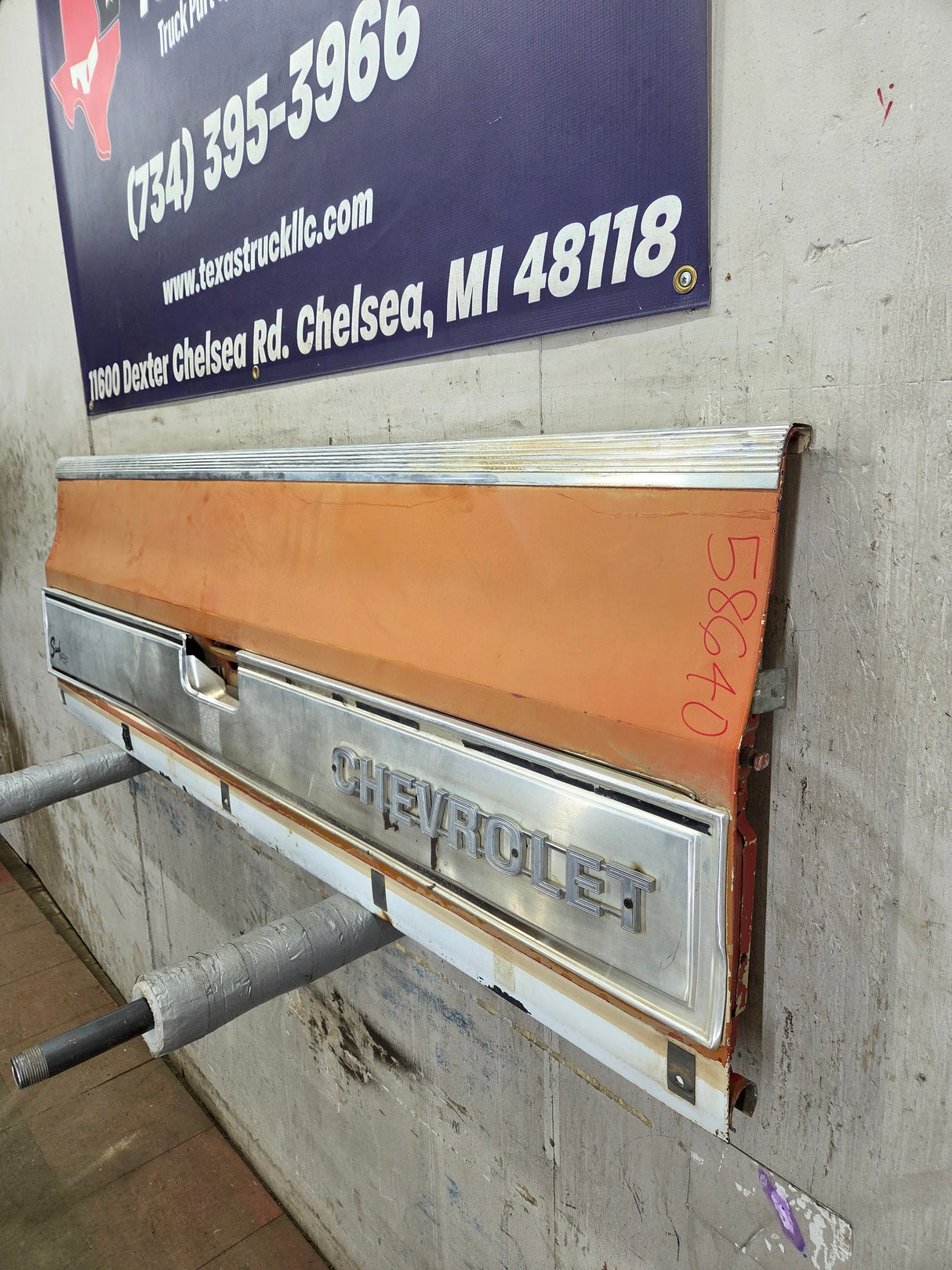 1973-1987 Chevrolet / GMC Square Body Tailgate C10 C15 C20 C25 C35 K10 K15 K20 K25 K35