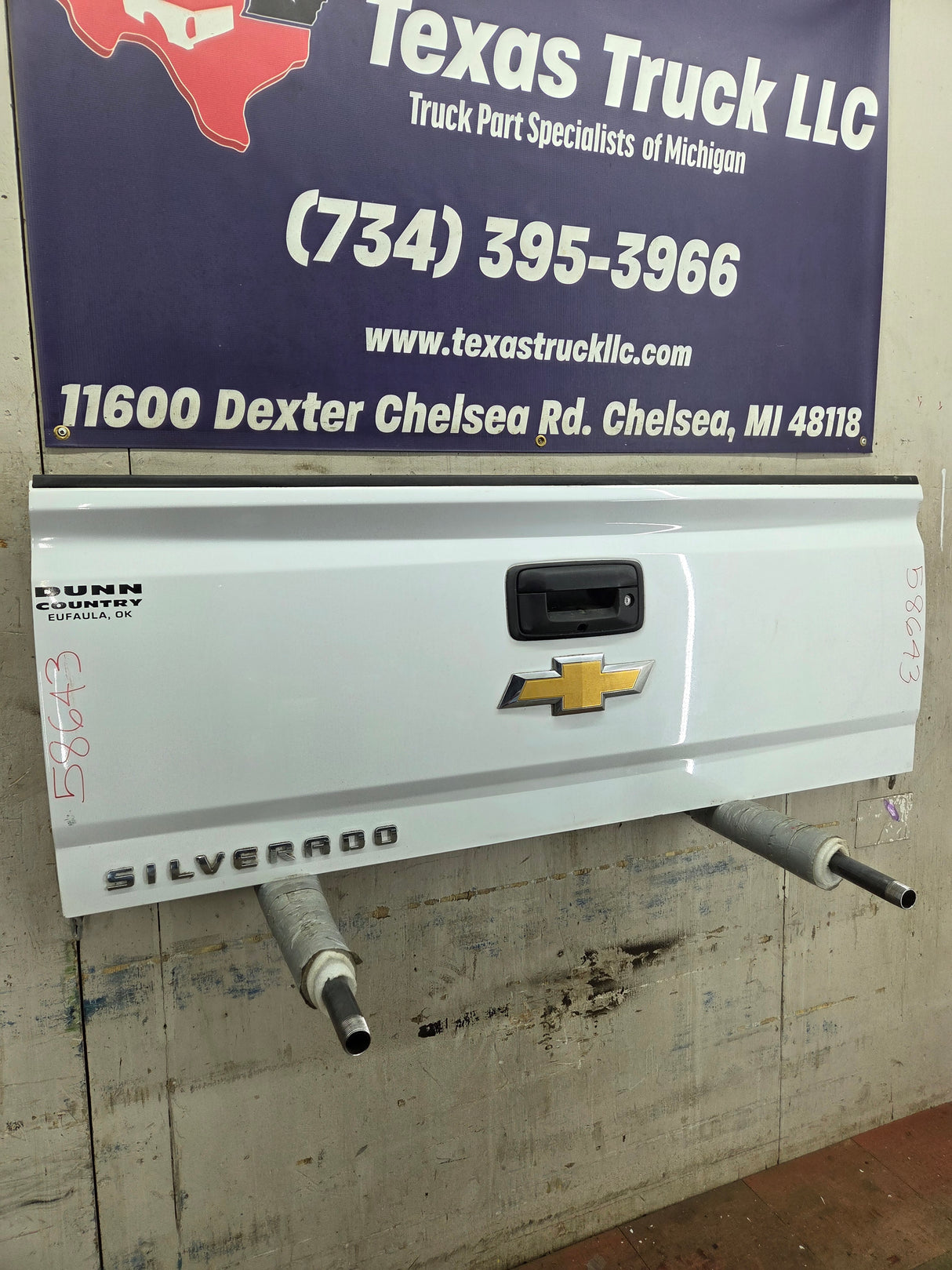 2014-2019 Chevrolet Silverado / GMC Sierra 1500 2500 3500 HD Tailgate