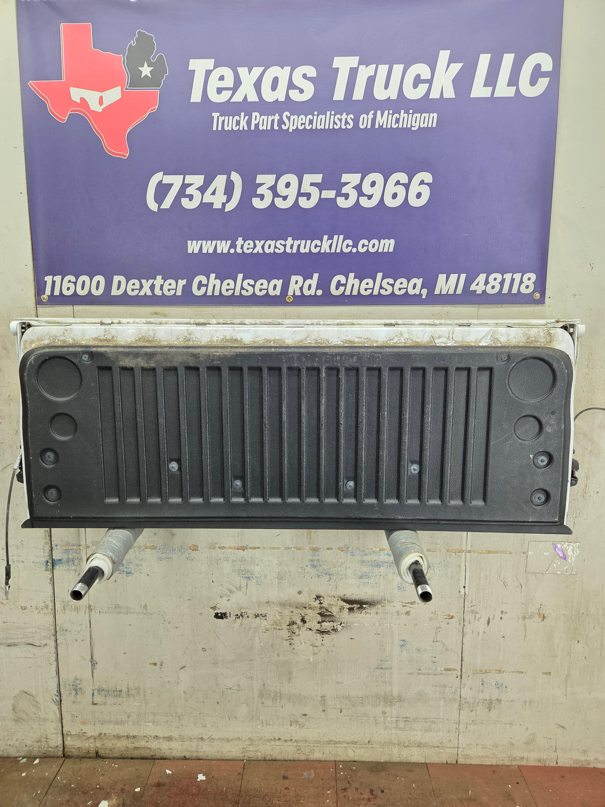 2014-2019 Chevrolet Silverado / GMC Sierra 1500 2500 3500 HD Tailgate