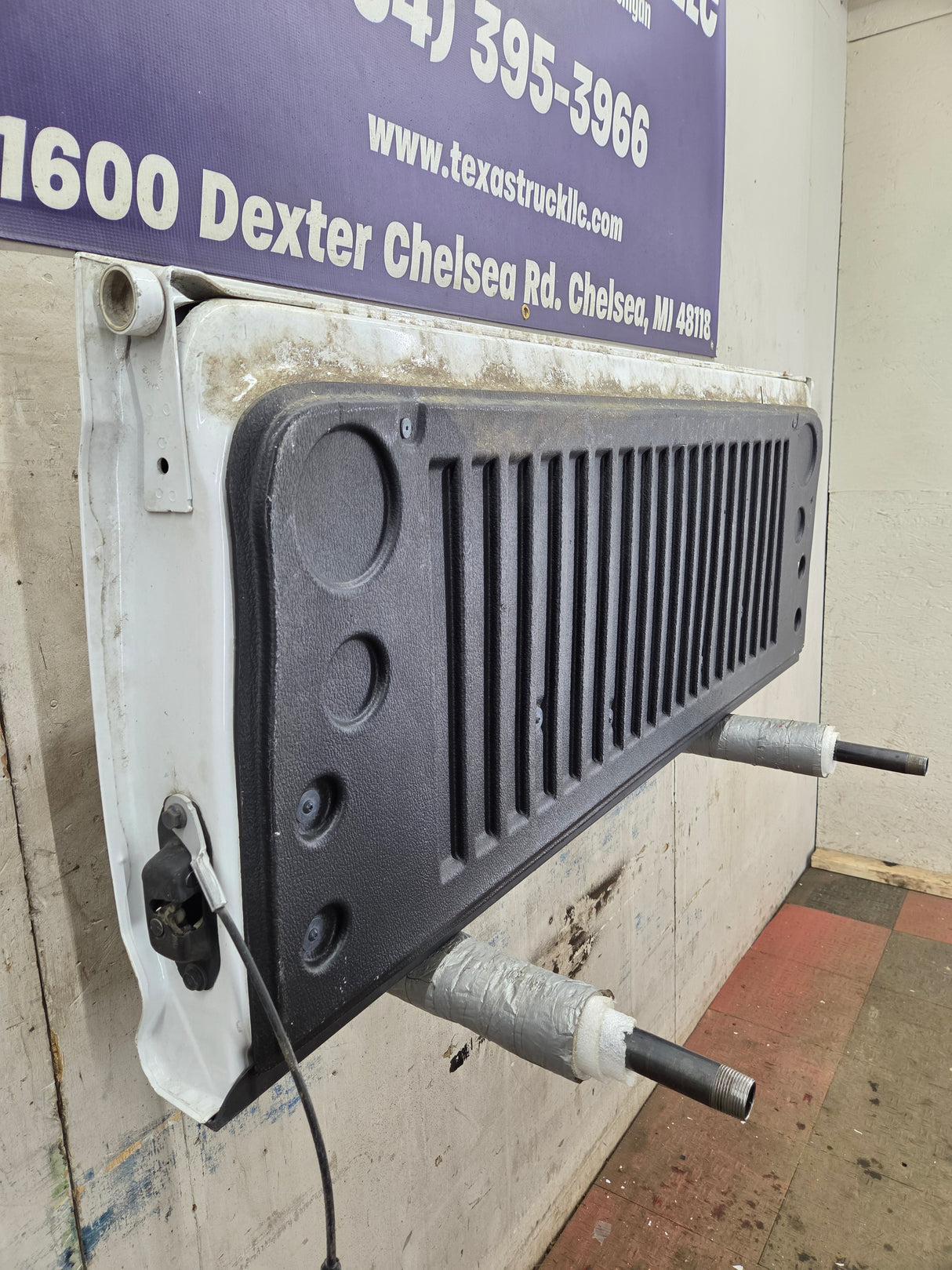 2014-2019 Chevrolet Silverado / GMC Sierra 1500 2500 3500 HD Tailgate