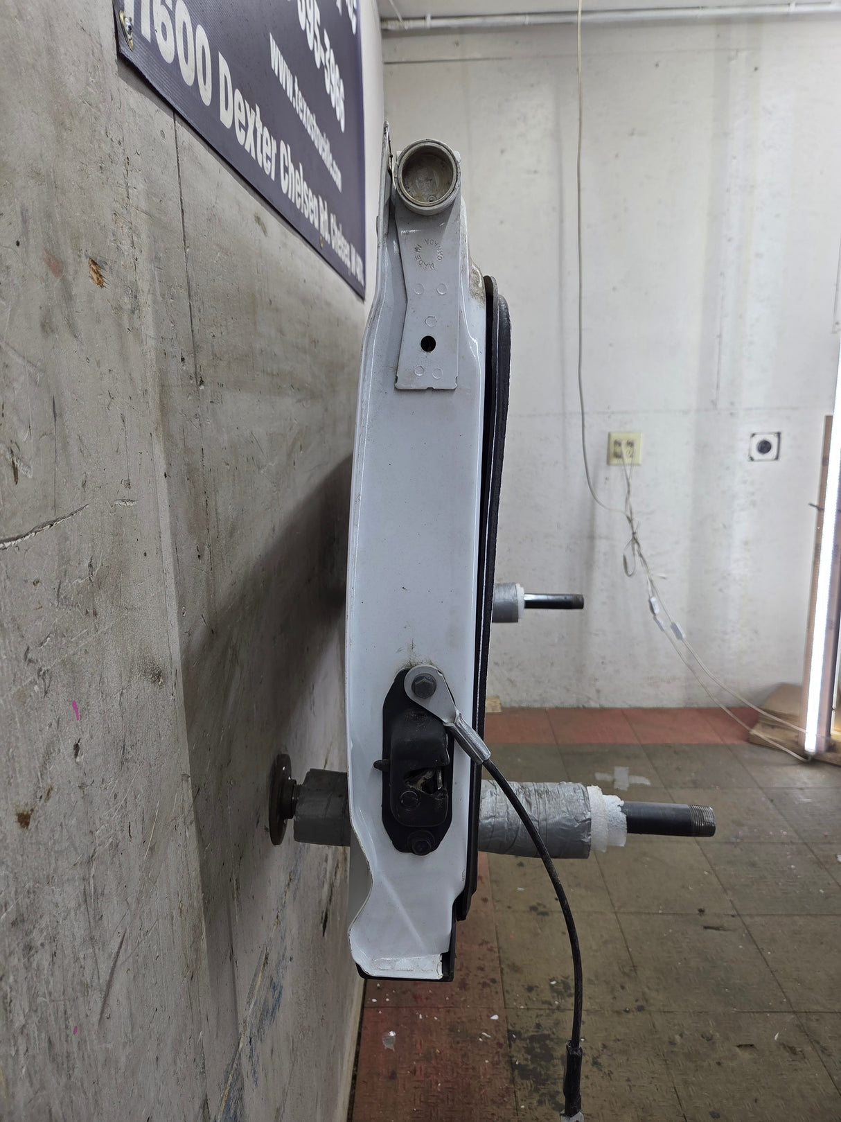 2014-2019 Chevrolet Silverado / GMC Sierra 1500 2500 3500 HD Tailgate