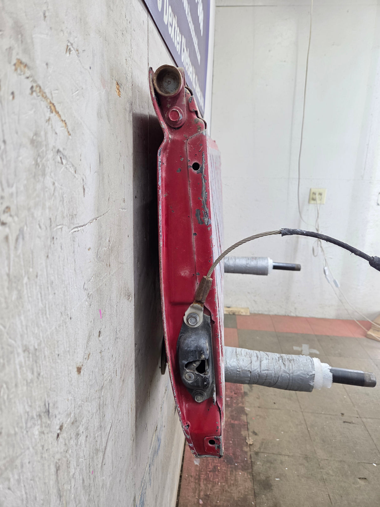 1999-2007 Chevrolet Silverado / GMC Sierra 1500 2500 3500 HD Tailgate