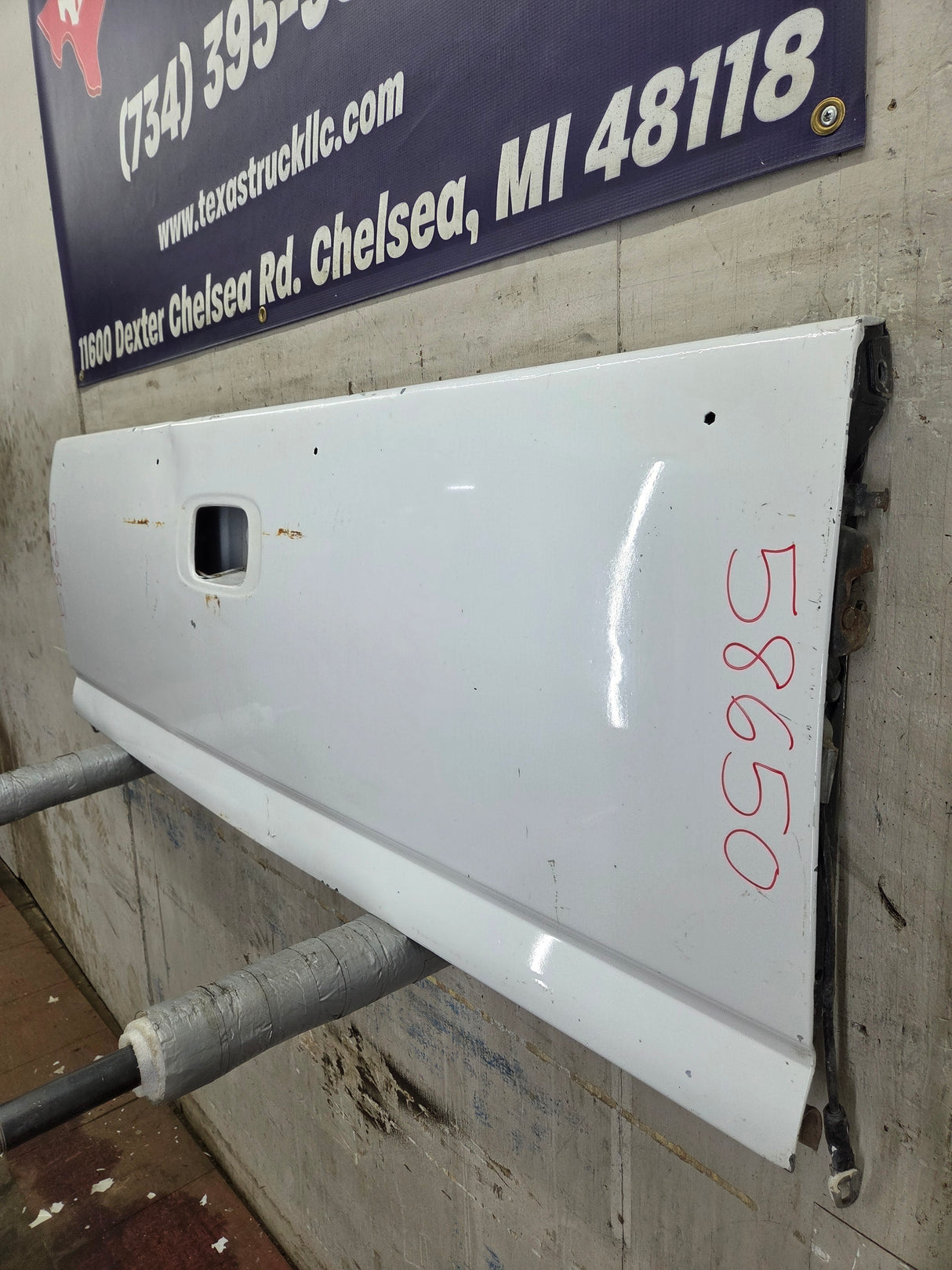 1999-2007 Chevrolet Silverado / GMC Sierra 1500 2500 3500 HD Tailgate