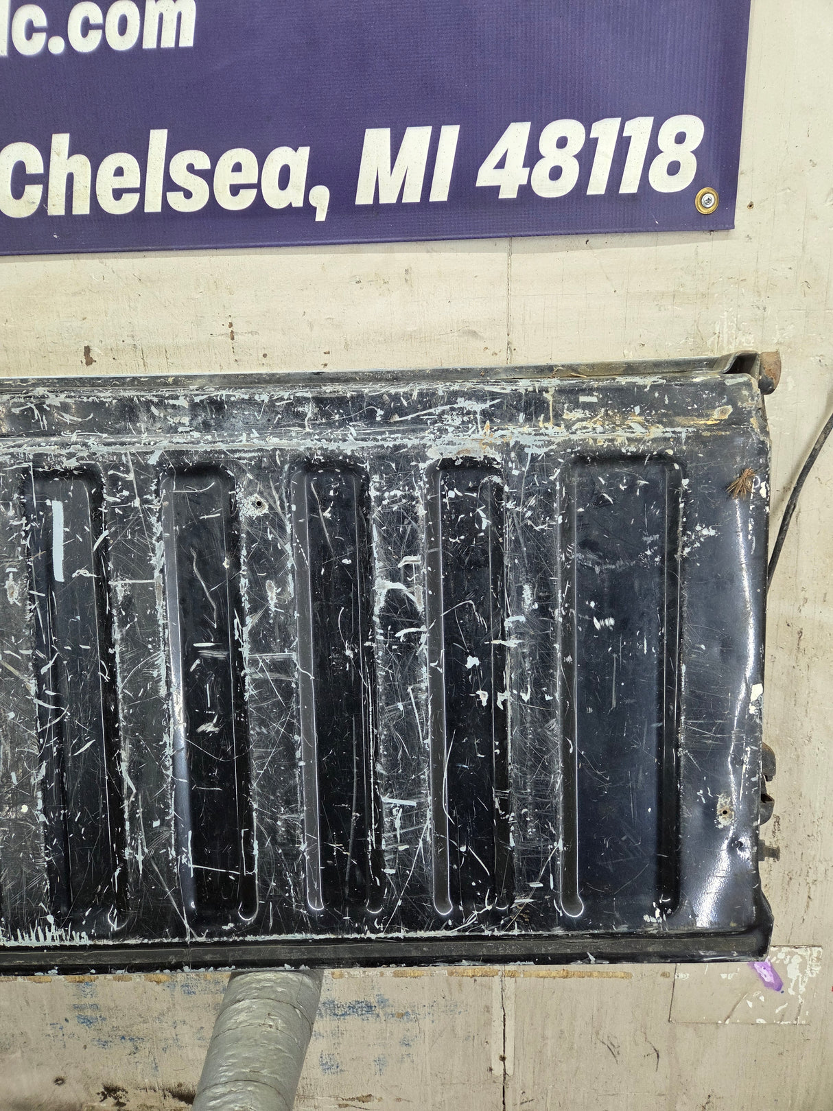 1999-2007 Chevrolet Silverado / GMC Sierra 1500 2500 3500 HD Tailgate