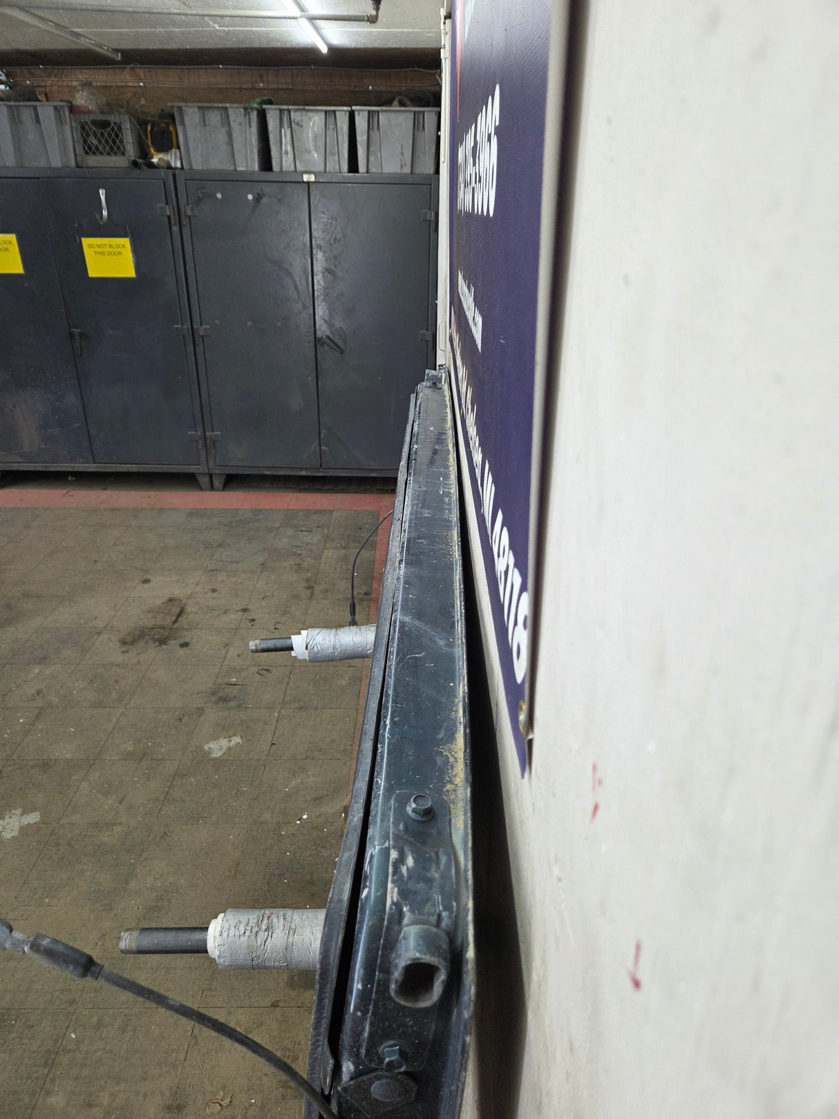 2004-2012 Nissan Titan Tailgate