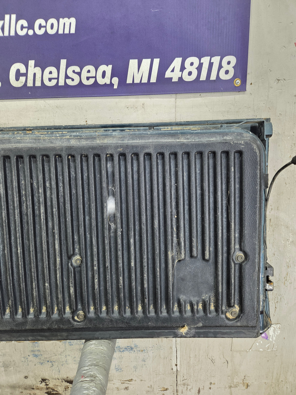 2004-2012 Nissan Titan Tailgate