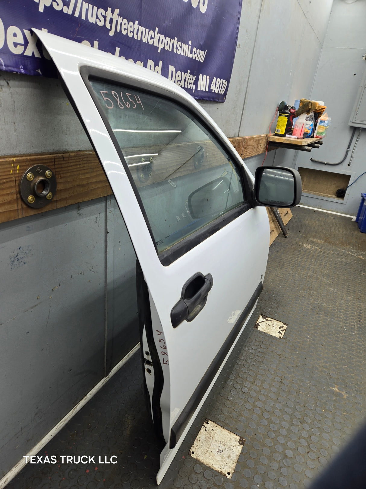 2004-2012 Chevrolet Colorado / GMC Canyon Passenger Side Crew Cab Door RH
