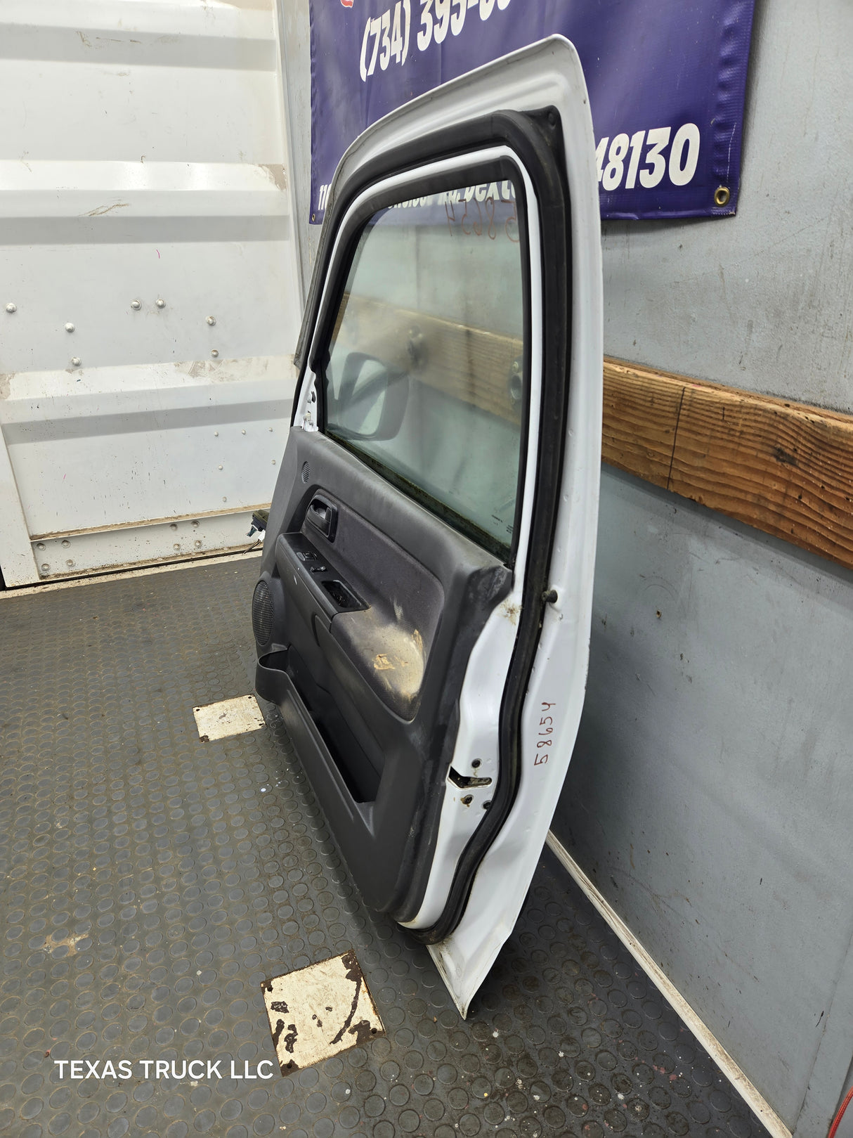 2004-2012 Chevrolet Colorado / GMC Canyon Passenger Side Crew Cab Door RH