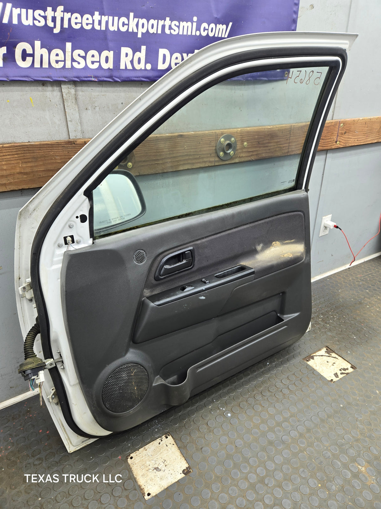2004-2012 Chevrolet Colorado / GMC Canyon Passenger Side Crew Cab Door RH