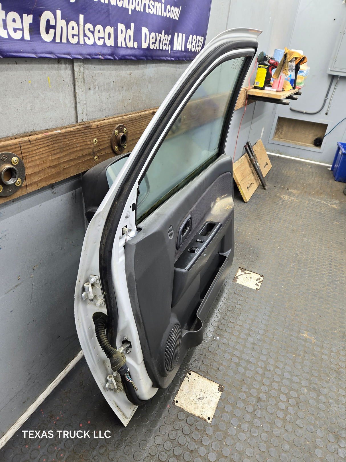 2004-2012 Chevrolet Colorado / GMC Canyon Passenger Side Crew Cab Door RH