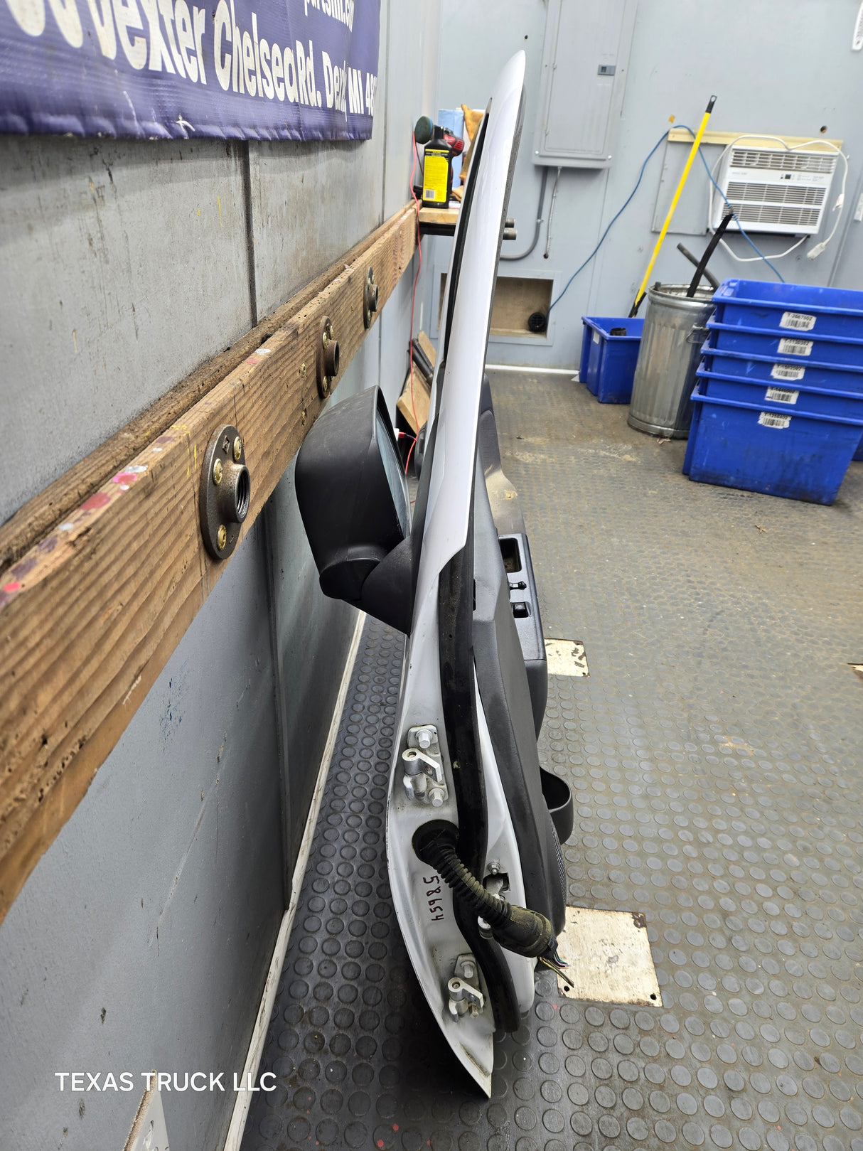 2004-2012 Chevrolet Colorado / GMC Canyon Passenger Side Crew Cab Door RH