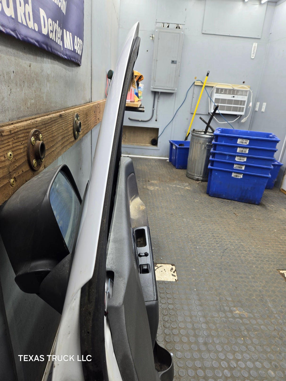2004-2012 Chevrolet Colorado / GMC Canyon Passenger Side Crew Cab Door RH
