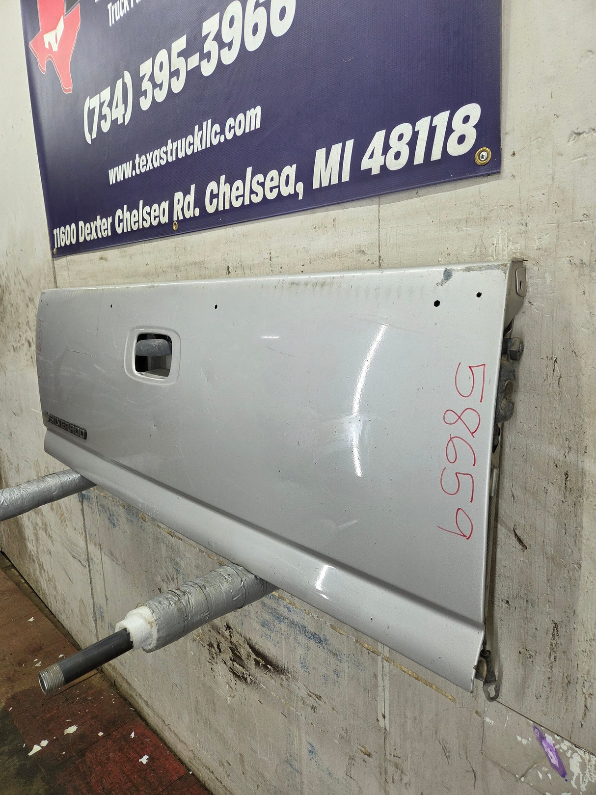 1999-2007 Chevrolet Silverado / GMC Sierra 1500 2500 3500 HD Tailgate