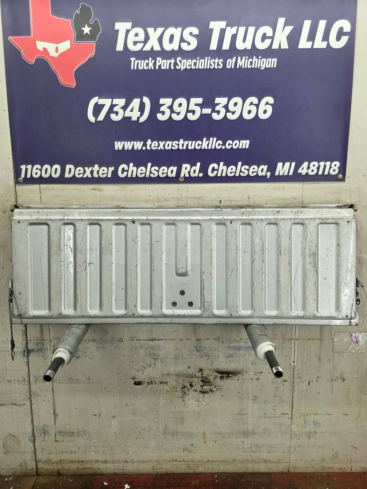 1999-2007 Chevrolet Silverado / GMC Sierra 1500 2500 3500 HD Tailgate