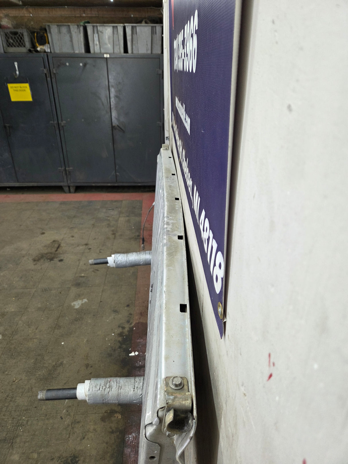 1999-2007 Chevrolet Silverado / GMC Sierra 1500 2500 3500 HD Tailgate