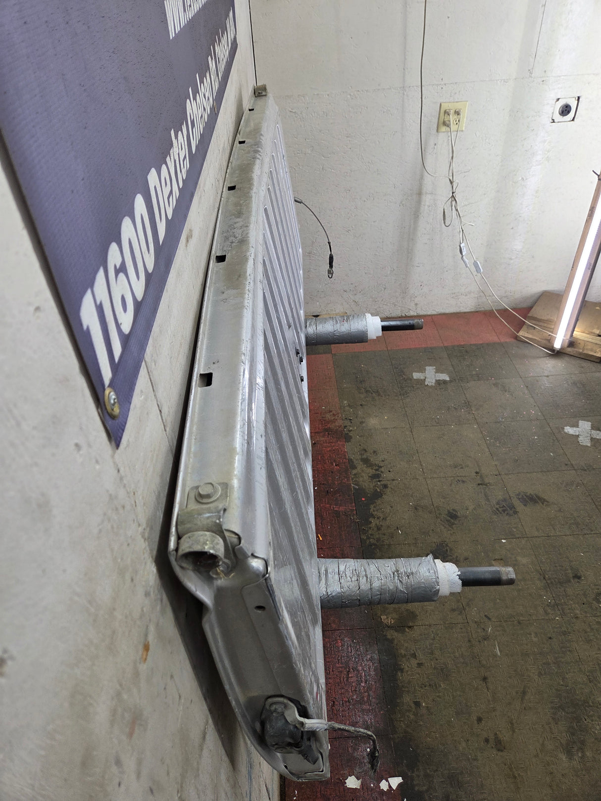 1999-2007 Chevrolet Silverado / GMC Sierra 1500 2500 3500 HD Tailgate