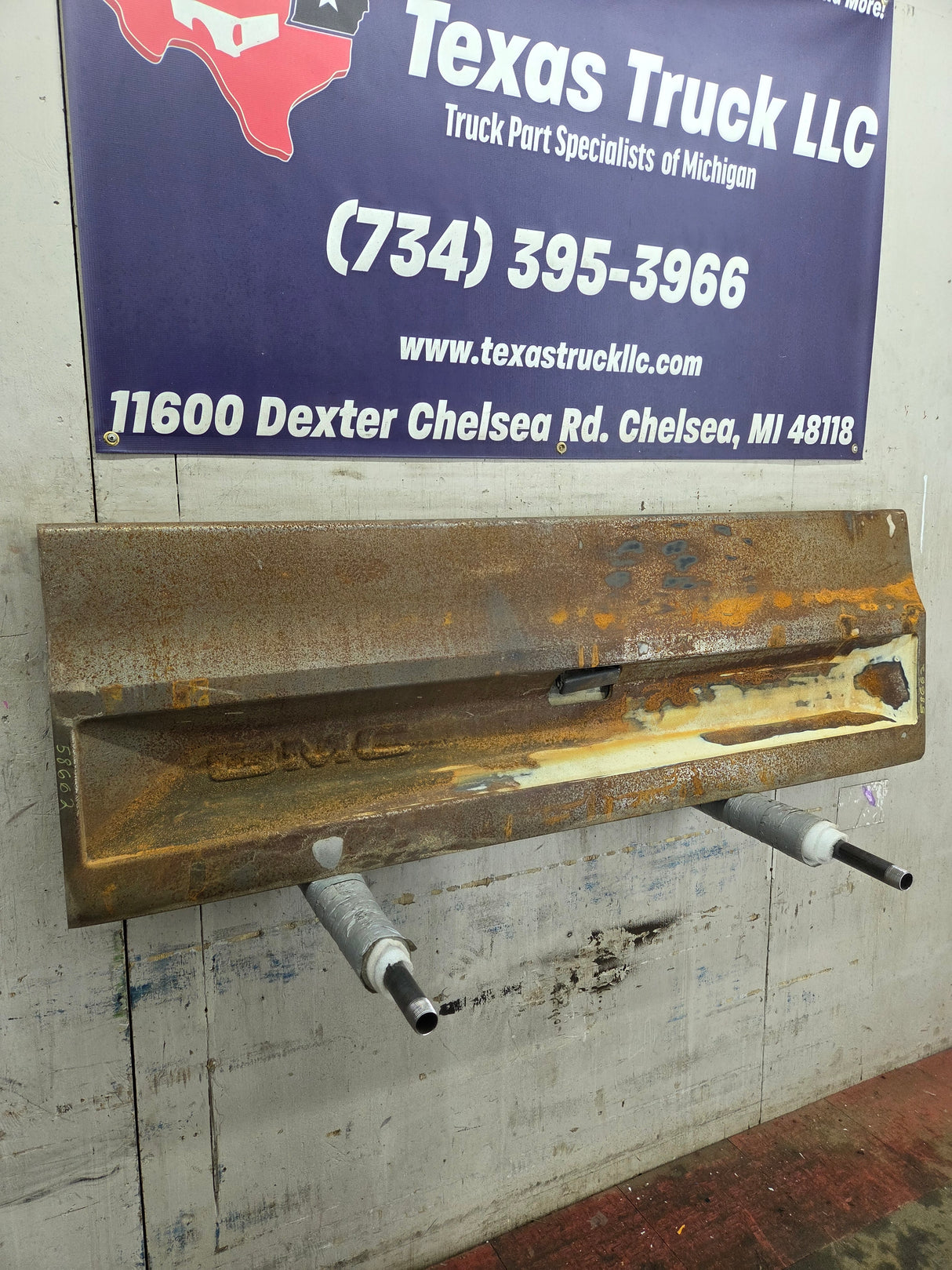 1973-1987 Chevrolet / GMC Square Body Tailgate C10 C15 C20 C25 C35 K10 K15 K20 K25 K35