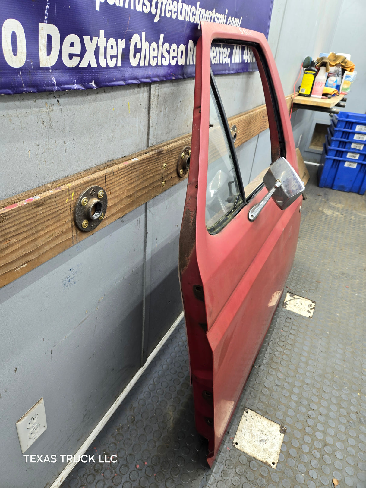 1980-1986 Ford F Series F250 F350 F450 F550 Driver Side Front Door LH