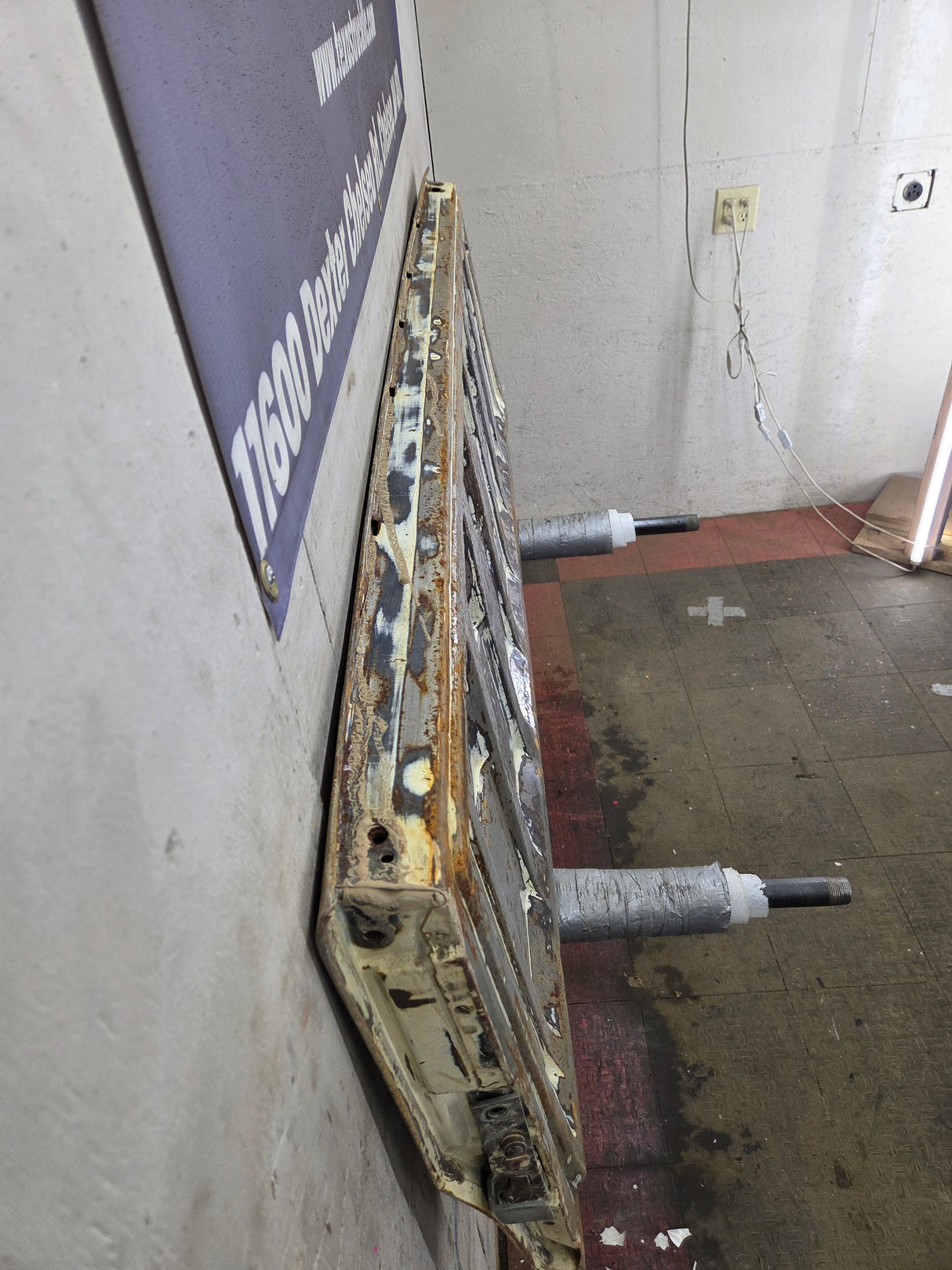 1973-1987 Chevrolet / GMC Square Body Tailgate C10 C15 C20 C25 C35 K10 K15 K20 K25 K35