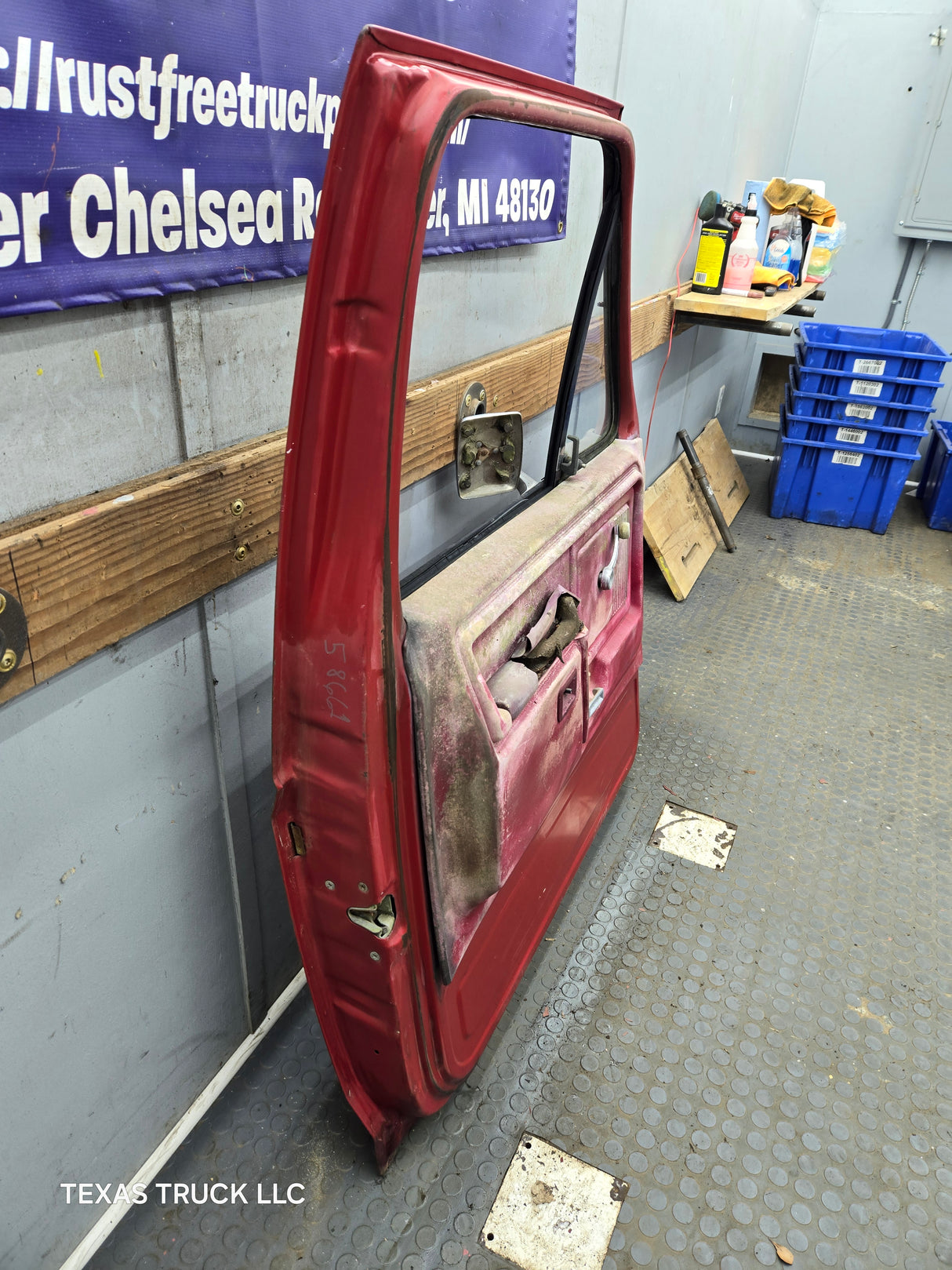 1980-1986 Ford F Series F250 F350 F450 F550 Driver Side Front Door LH