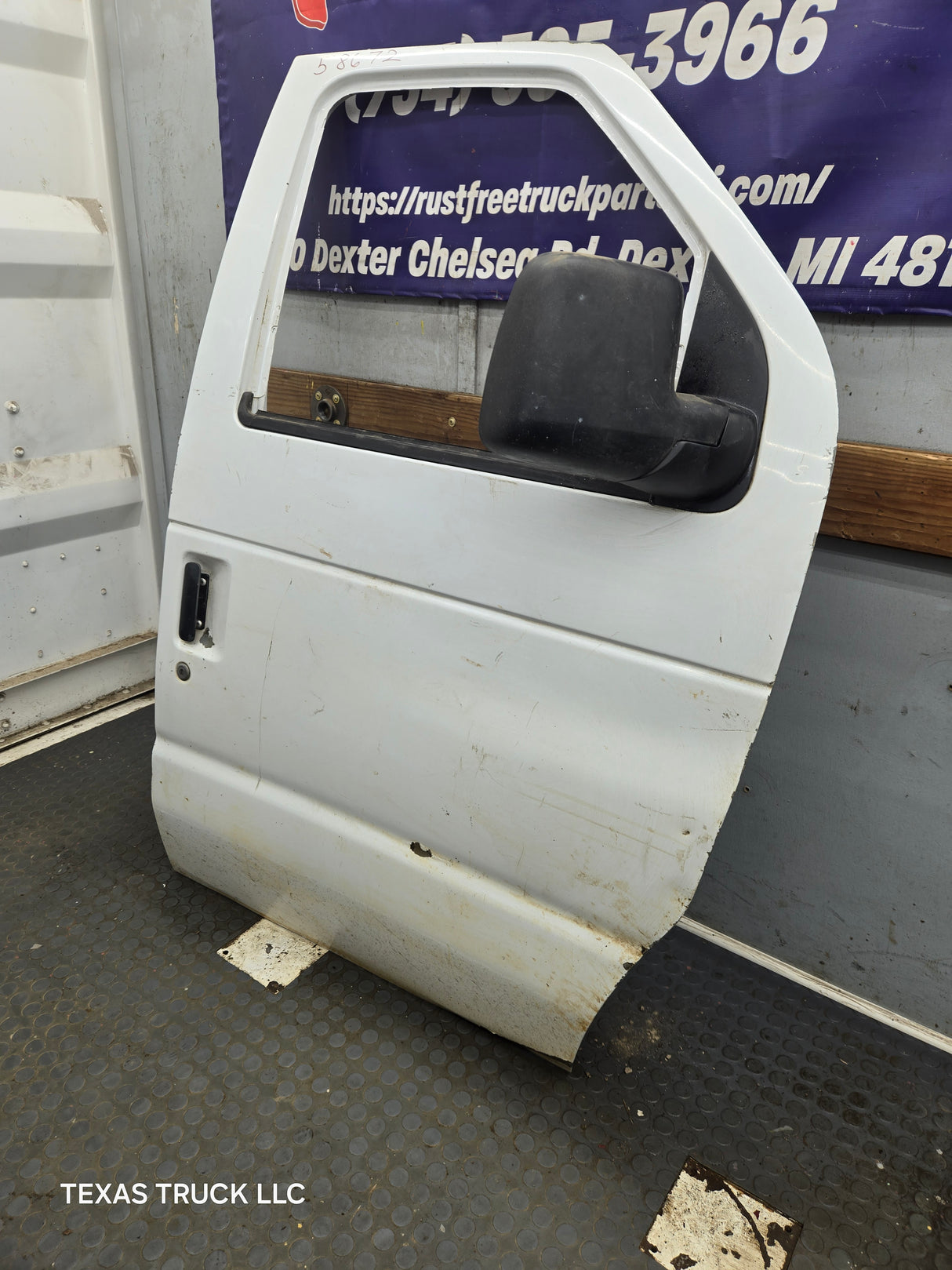 1991-2021 Ford E Series Passenger Side Front Door RH E150 E250 E350
