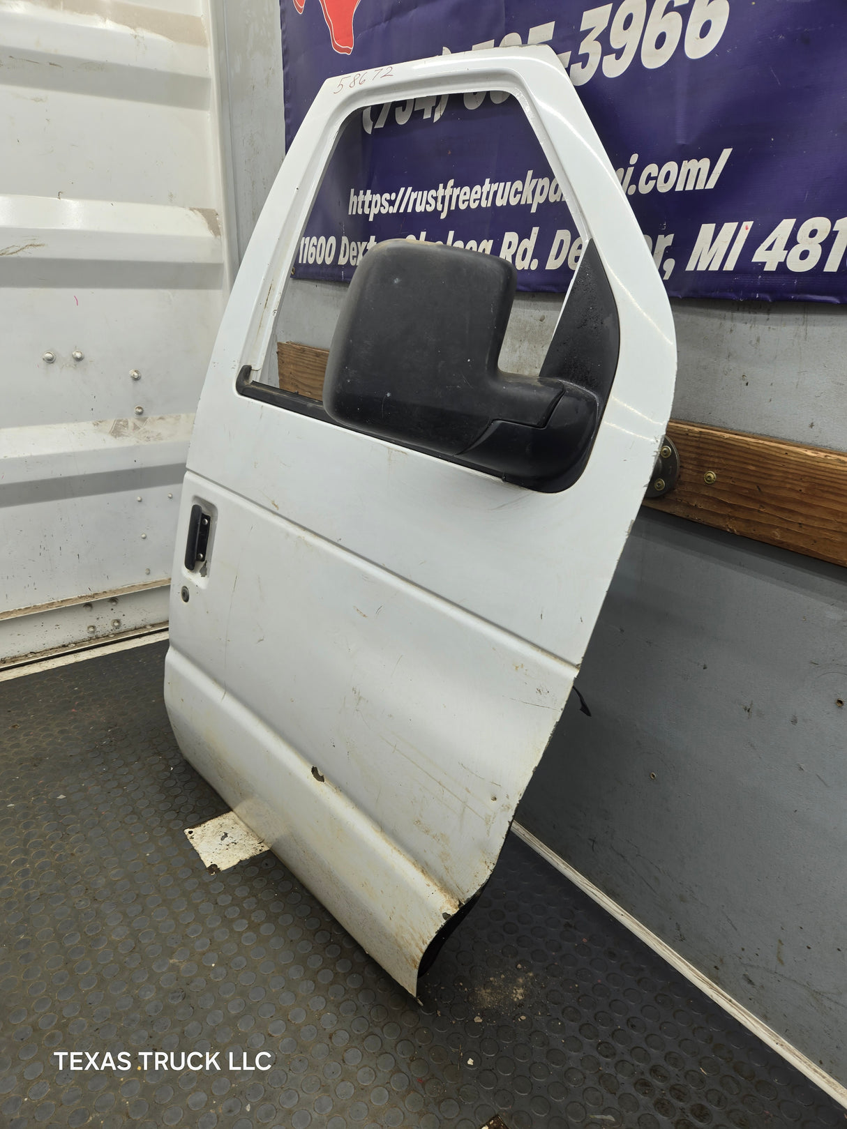 1991-2021 Ford E Series Passenger Side Front Door RH E150 E250 E350