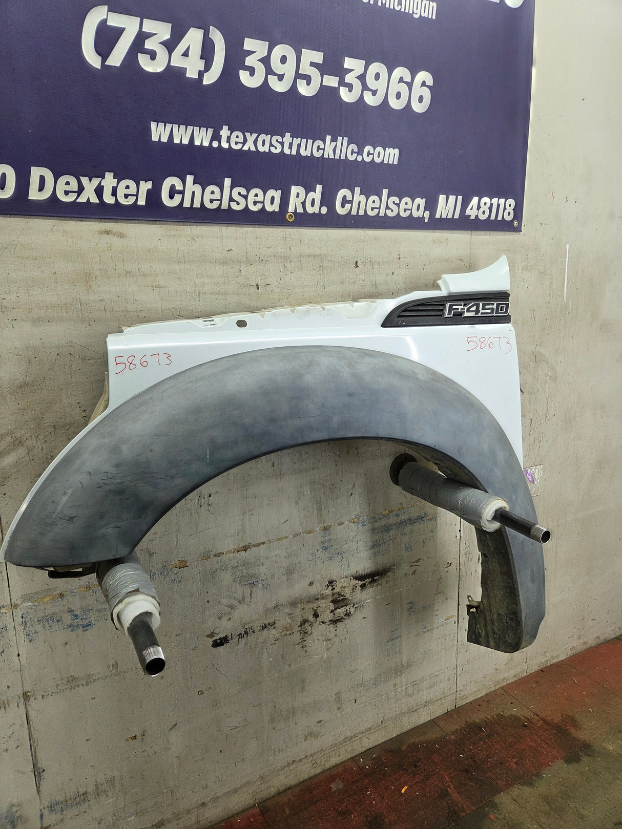 2011-2016 Ford Super Duty F450 F550 LH Driver Side Front Fender