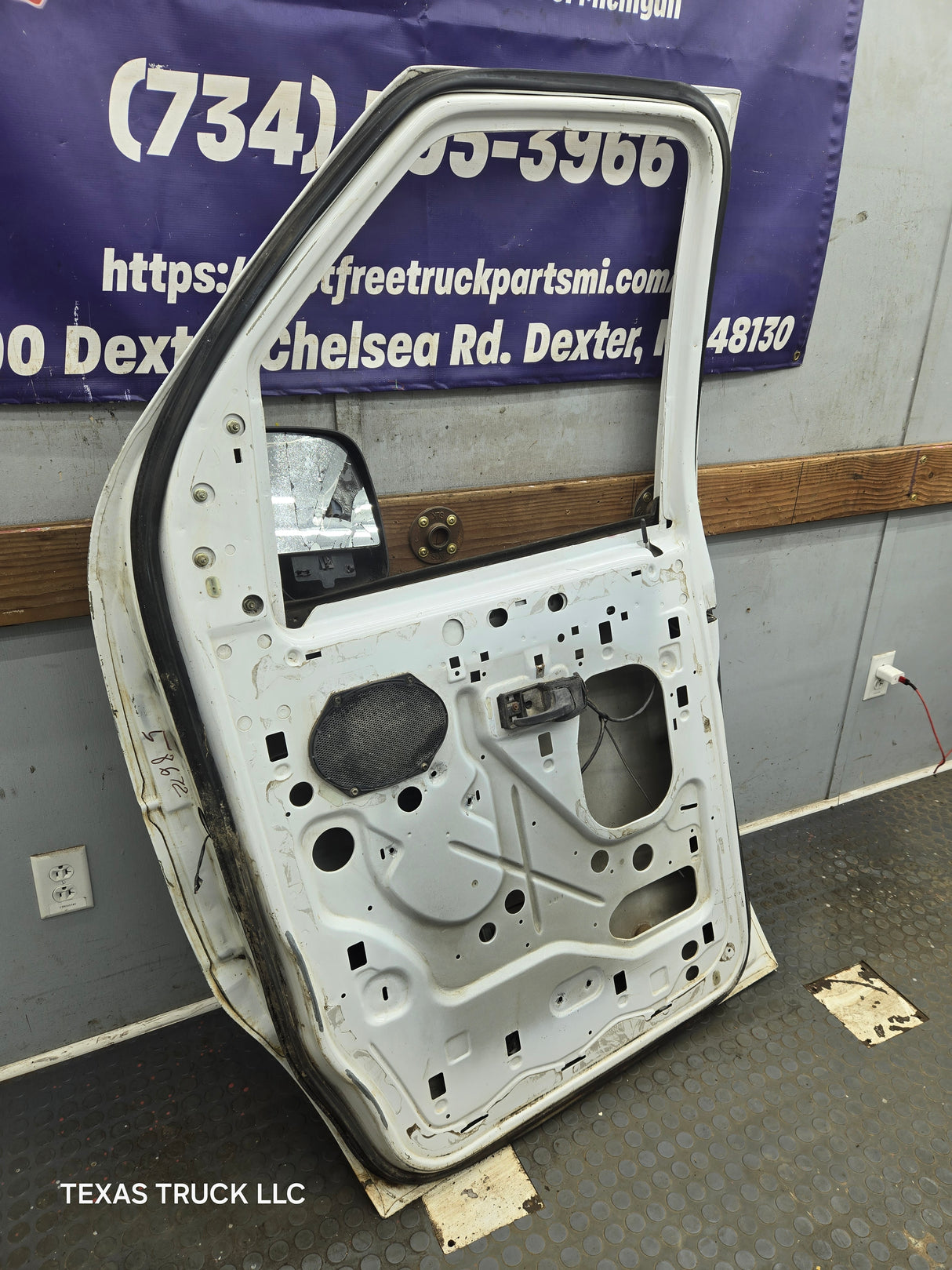 1991-2021 Ford E Series Passenger Side Front Door RH E150 E250 E350