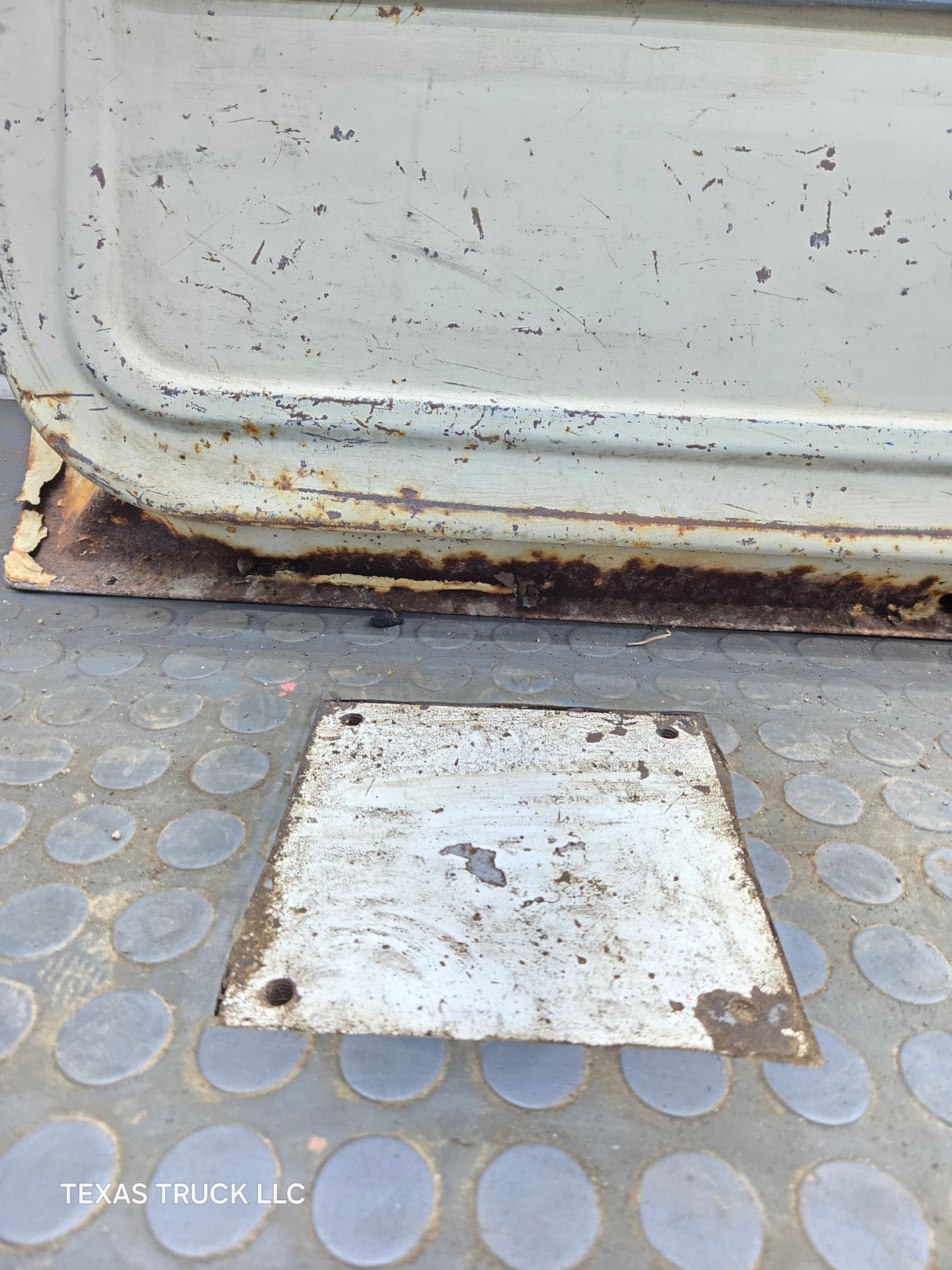 1973-1979 Ford F100 F150 F250 F350 RH Passenger Side Front Door