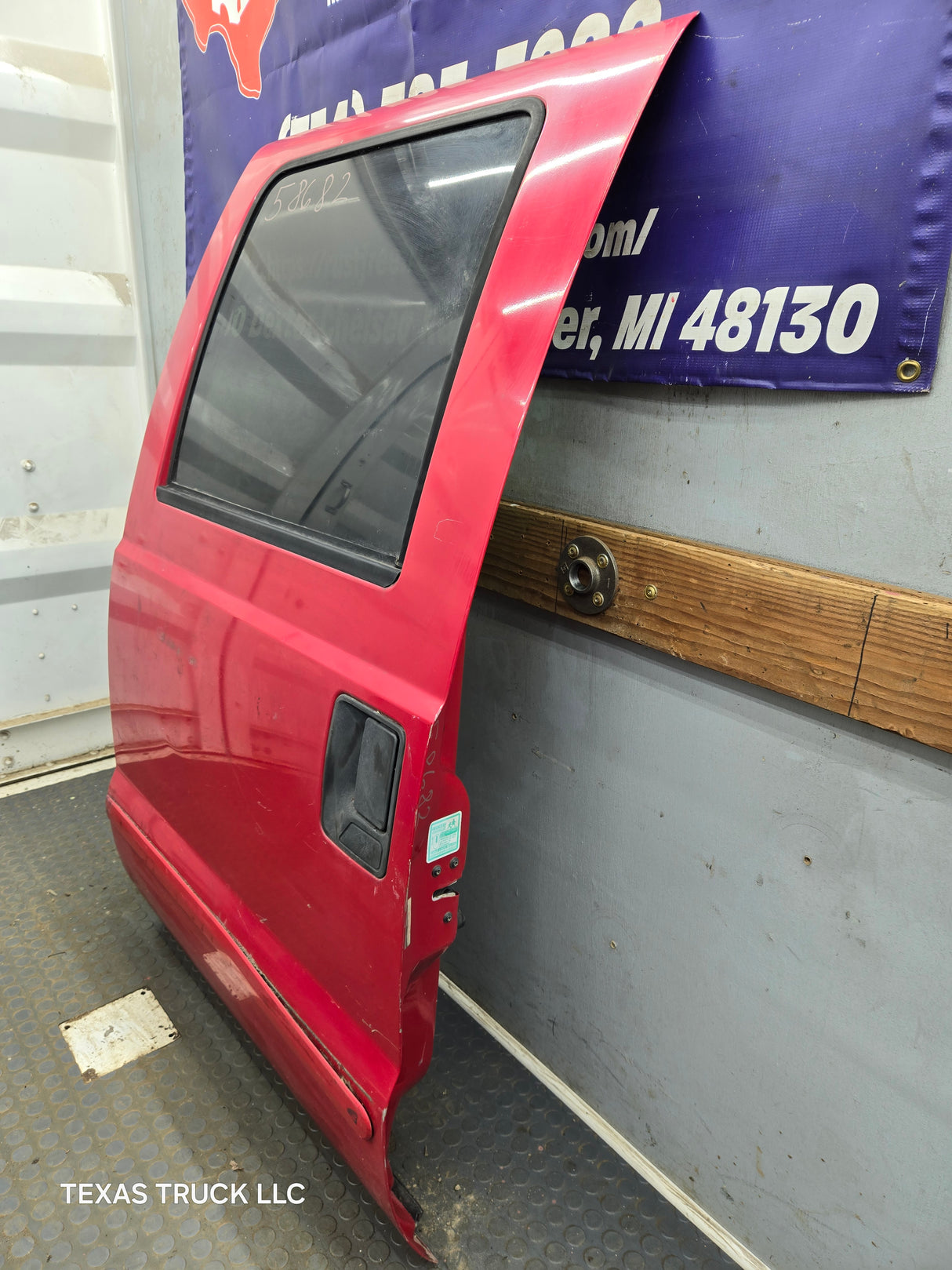 2008-2011 Ford Super Duty Driver Rear Door LH Crew Cab F250 F350 F450 F550
