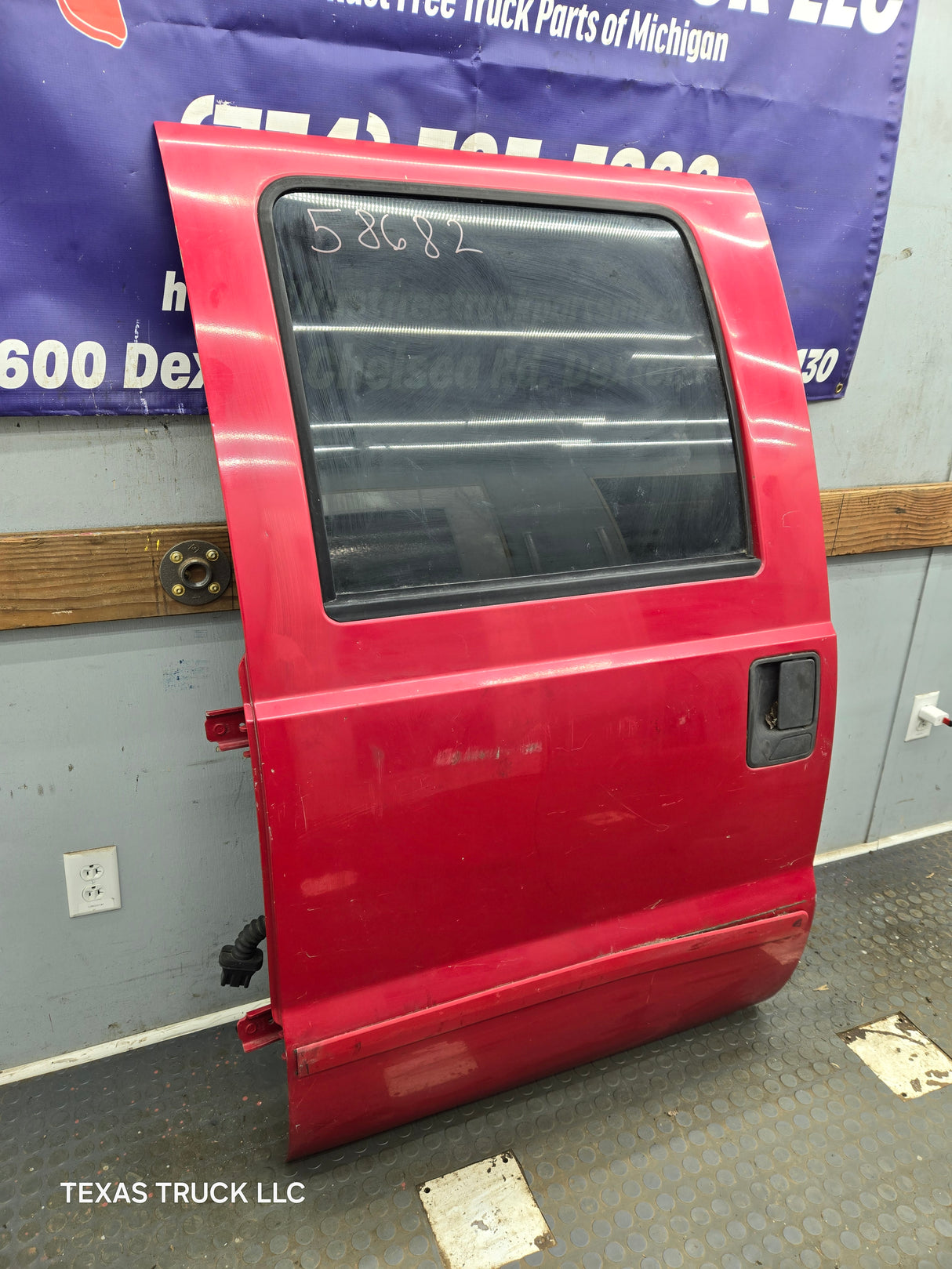 2008-2011 Ford Super Duty Driver Rear Door LH Crew Cab F250 F350 F450 F550