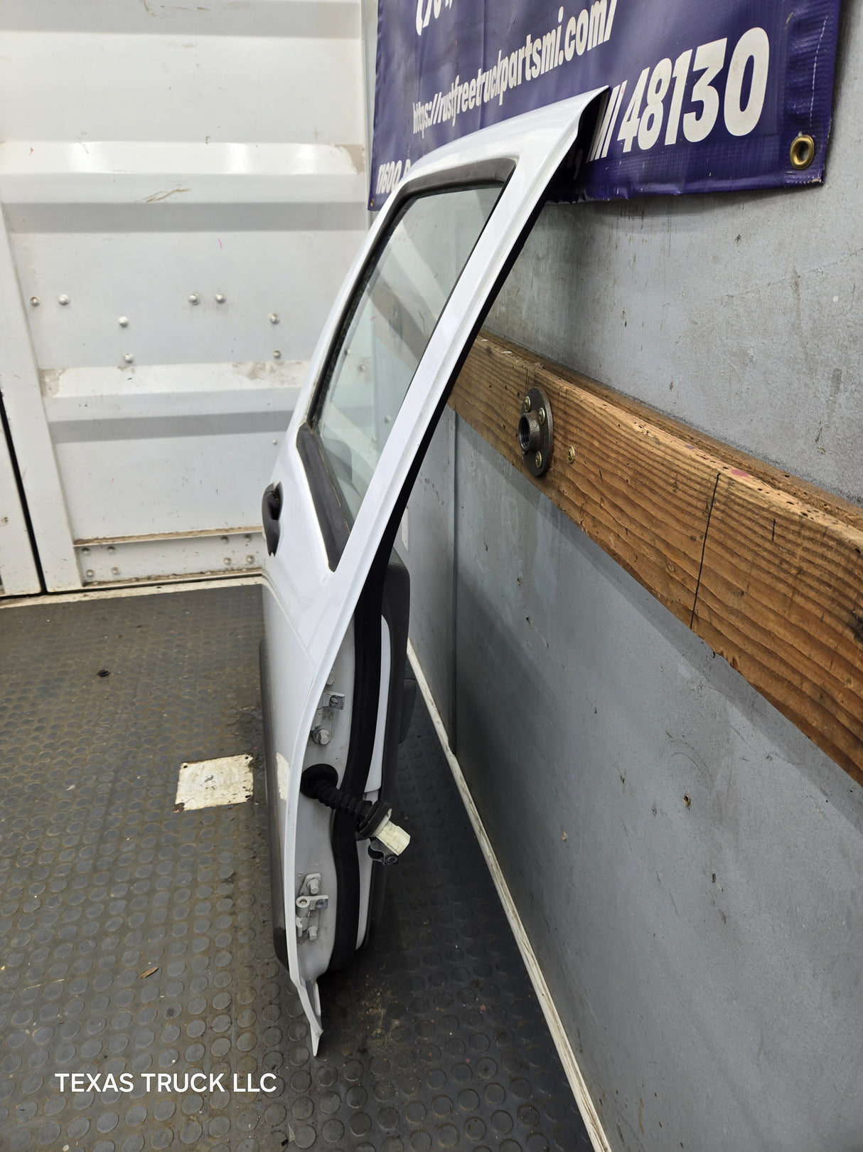 2004-2012 Chevrolet Colorado / GMC Canyon Passenger Side Rear Crew Cab Door RH