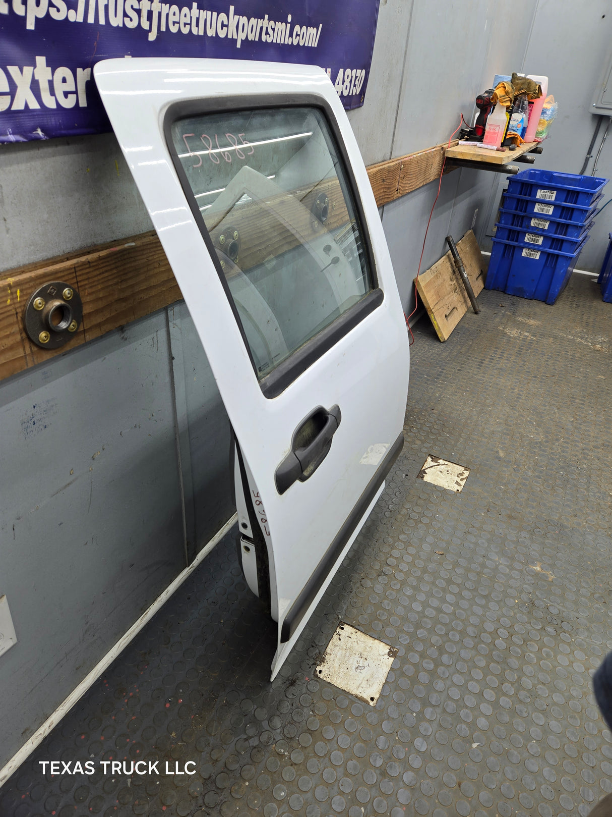 2004-2012 Chevrolet Colorado / GMC Canyon Passenger Side Rear Crew Cab Door RH