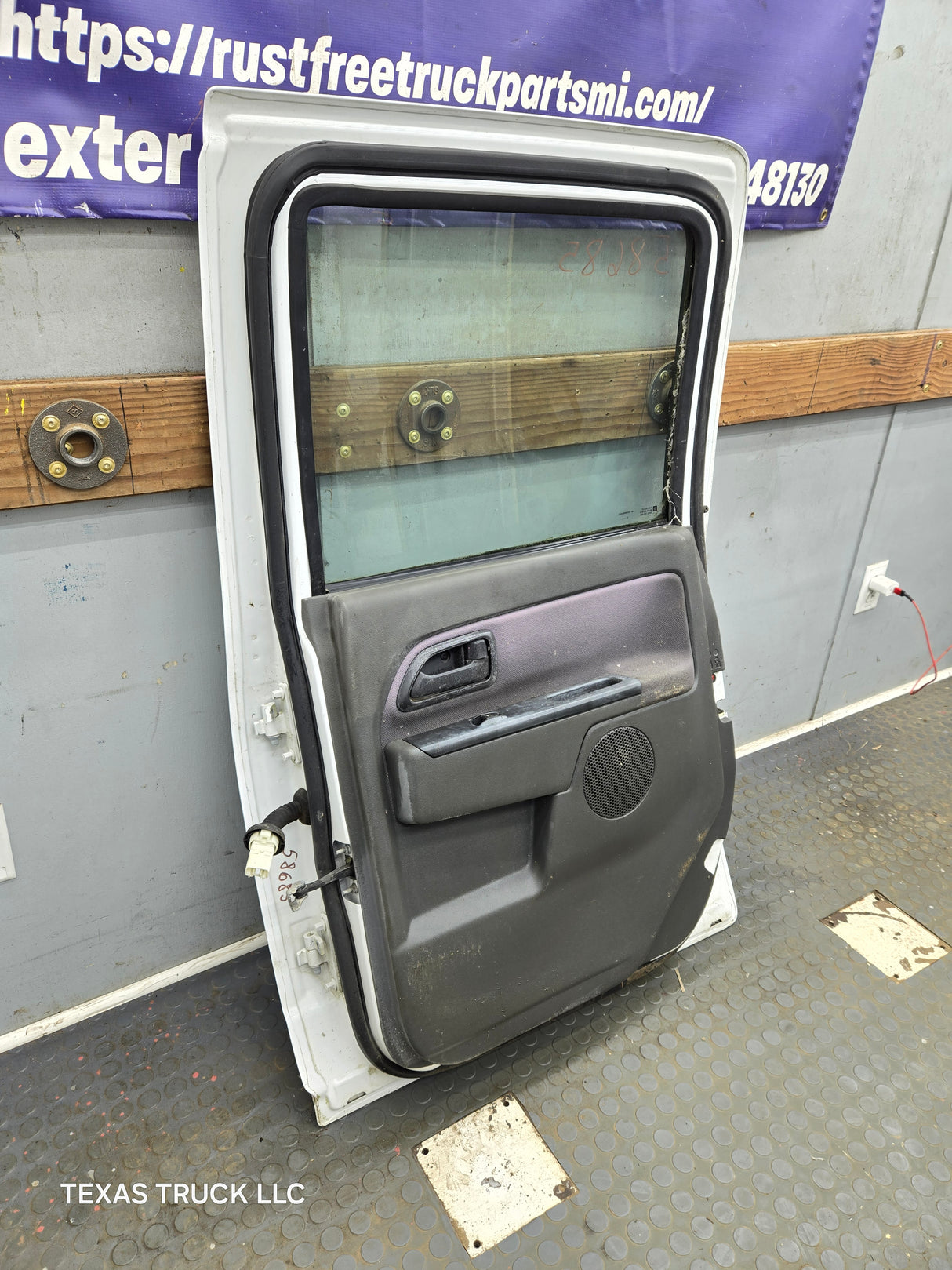 2004-2012 Chevrolet Colorado / GMC Canyon Passenger Side Rear Crew Cab Door RH