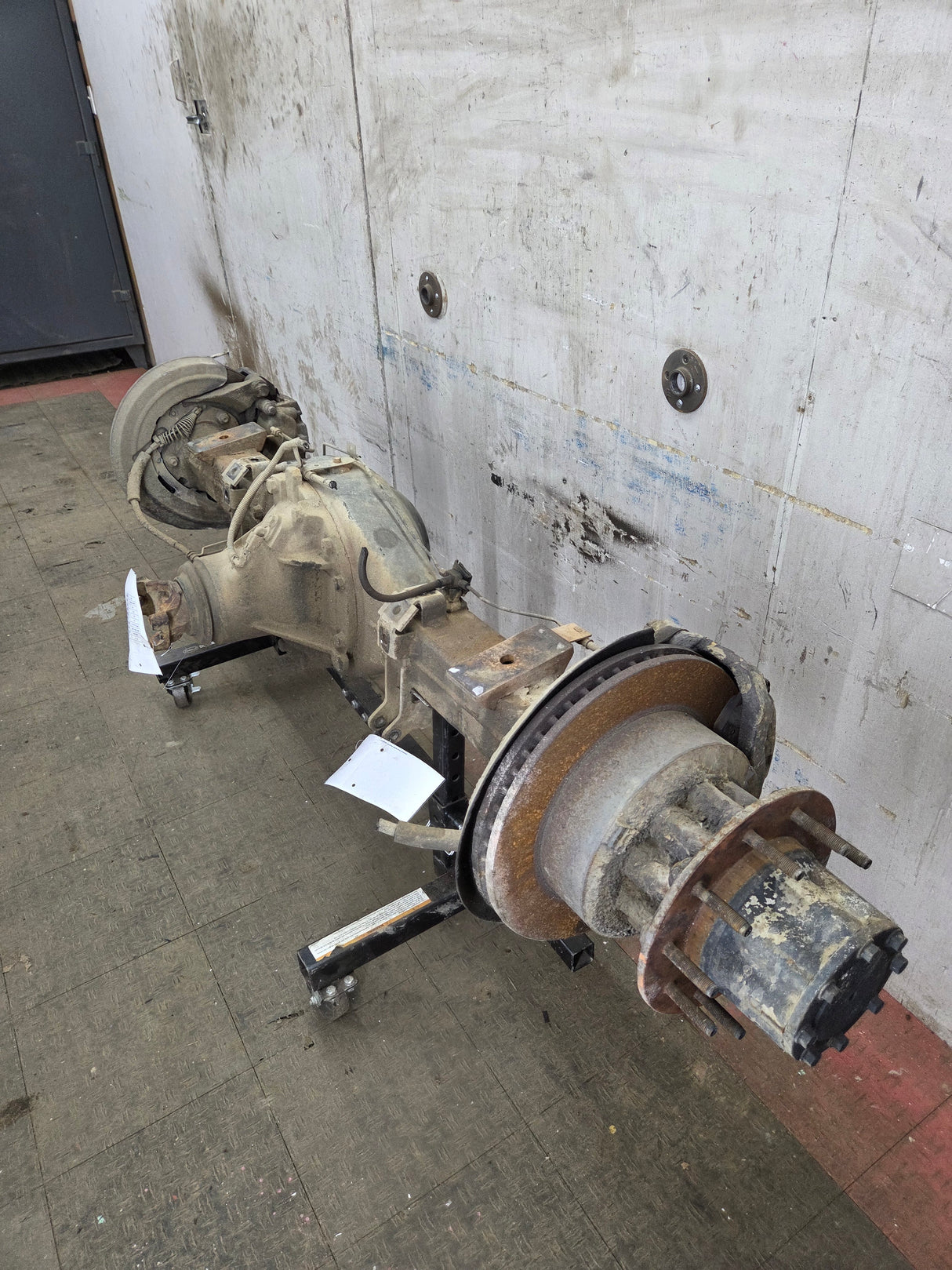 2005-2016 Ford F450 F550 Super Duty Rear Axle 4.30 Gear Ratio DRW