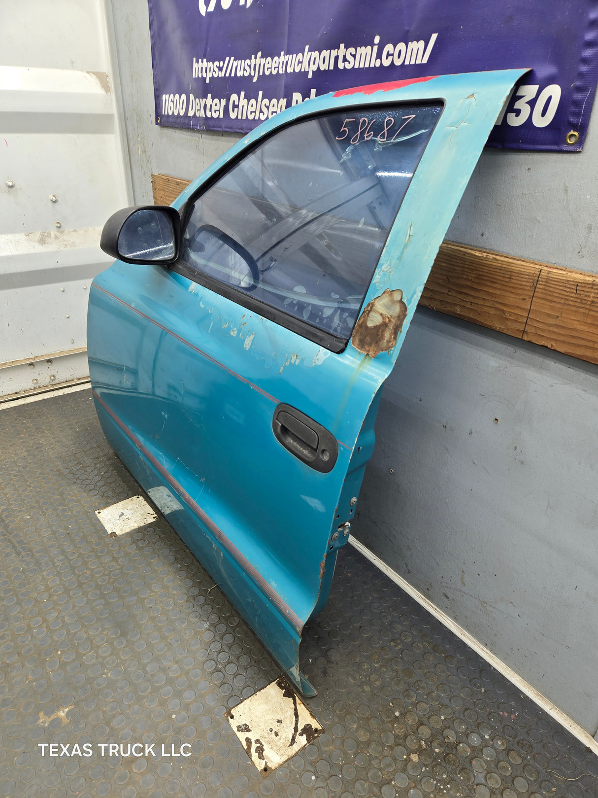 1997-2000 Dodge Dakota Driver Side LH Front Door