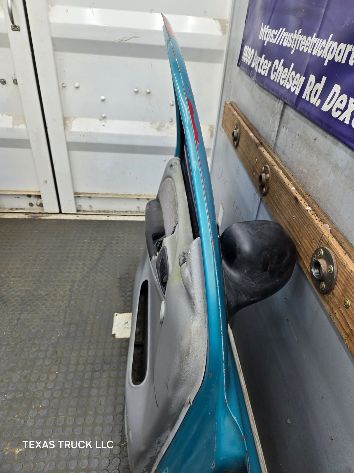 1997-2000 Dodge Dakota Driver Side LH Front Door