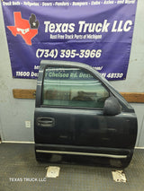 1999-2006 Chevrolet Silverado / GMC Sierra 1500 2500 3500 HD Front Passenger side Door RH
