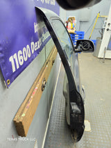 1999-2006 Chevrolet Silverado / GMC Sierra 1500 2500 3500 HD Front Passenger side Door RH