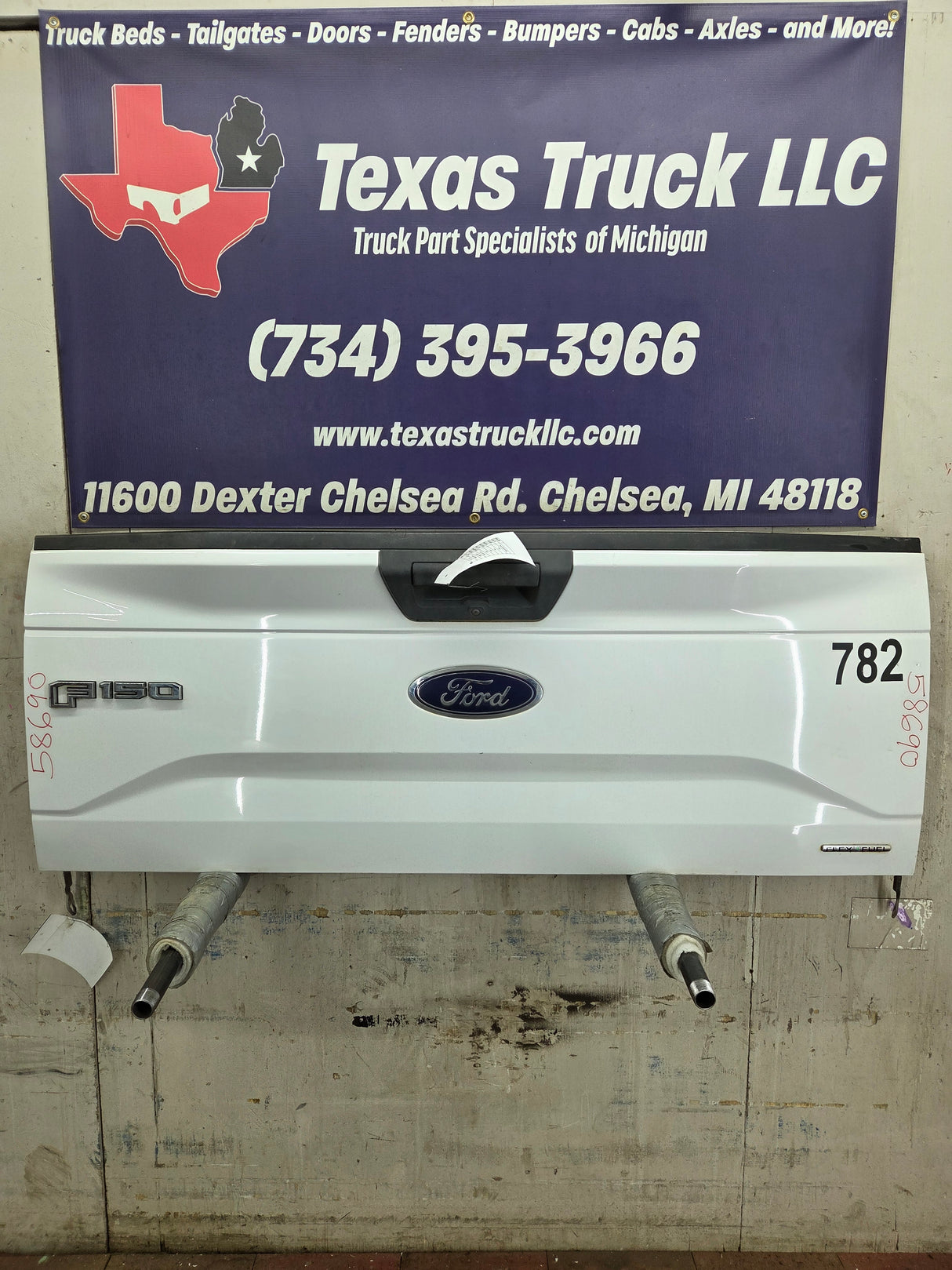 2015-2017 Ford F150 Tailgate - Oxford White