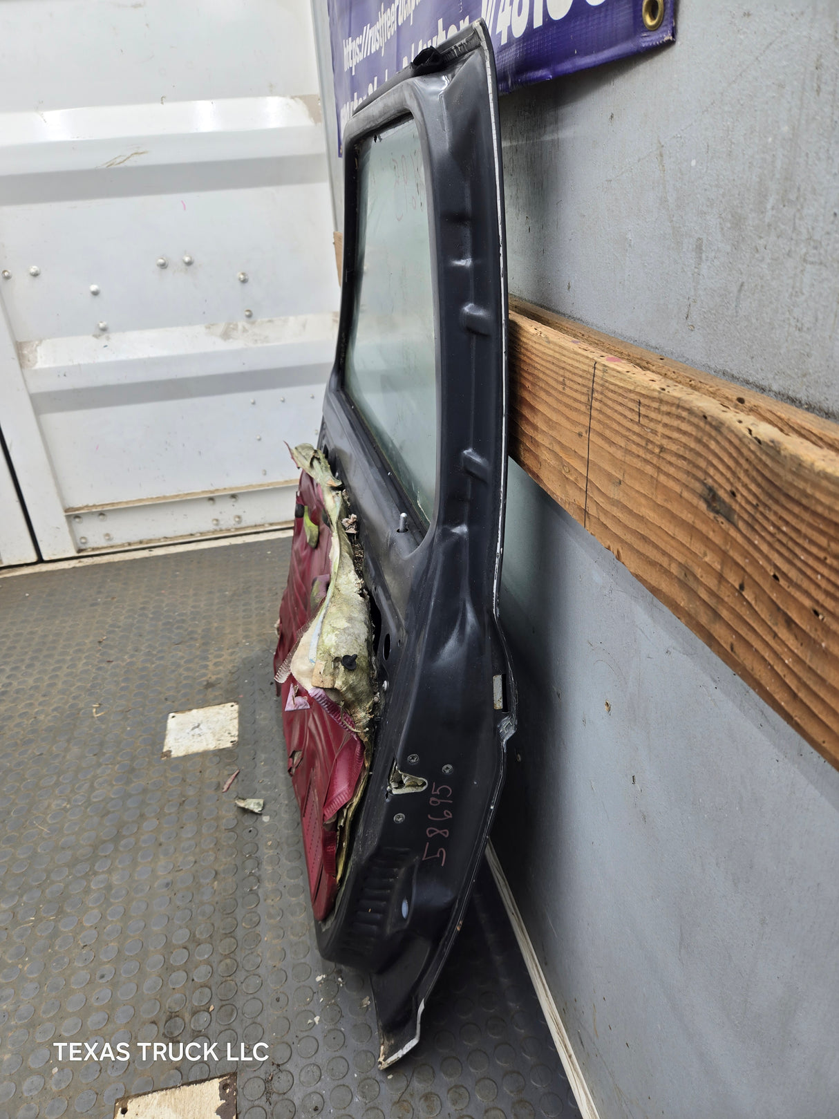 1983-1988 Ford Ranger Passenger Side Front Right Hand Door
