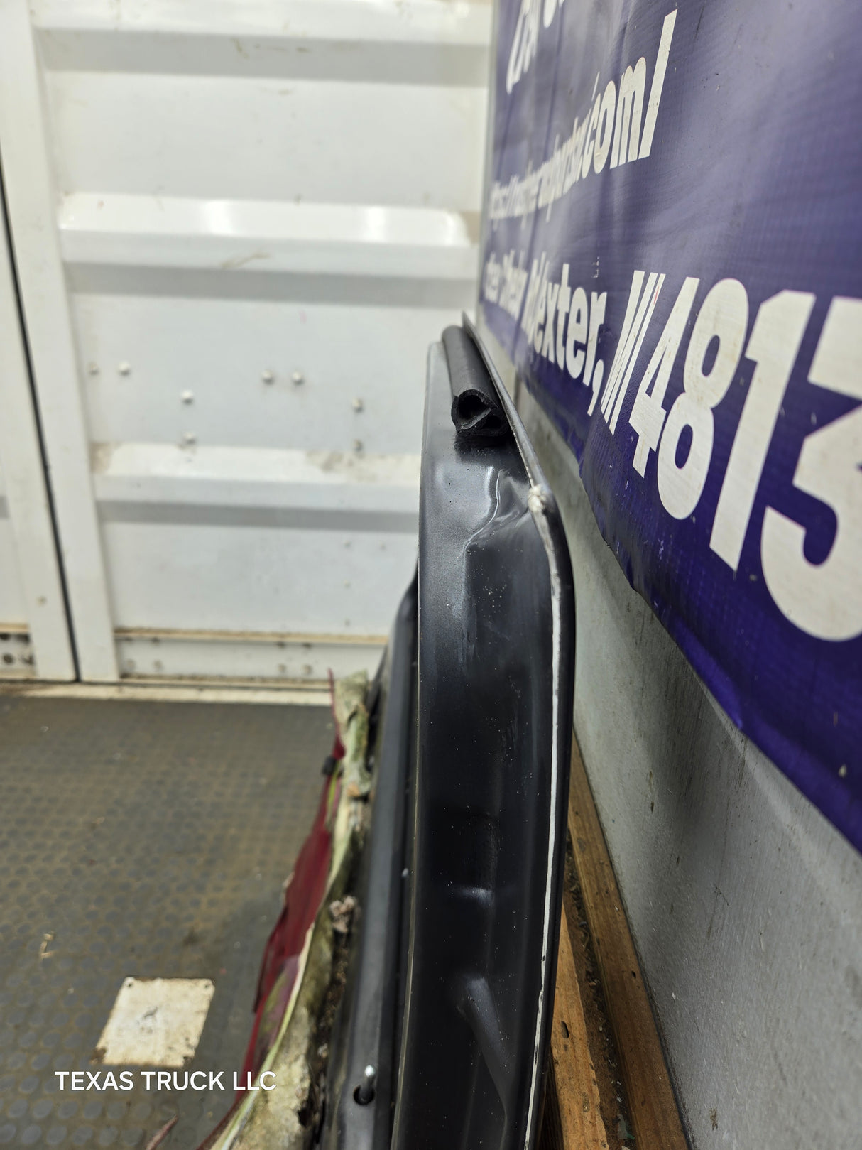 1983-1988 Ford Ranger Passenger Side Front Right Hand Door