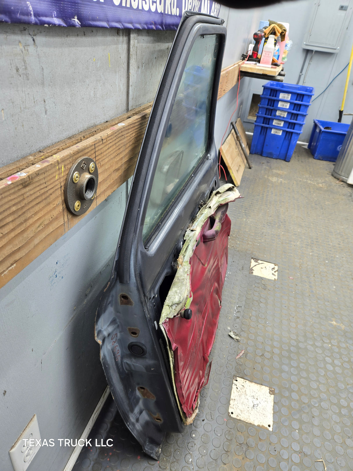 1983-1988 Ford Ranger Passenger Side Front Right Hand Door