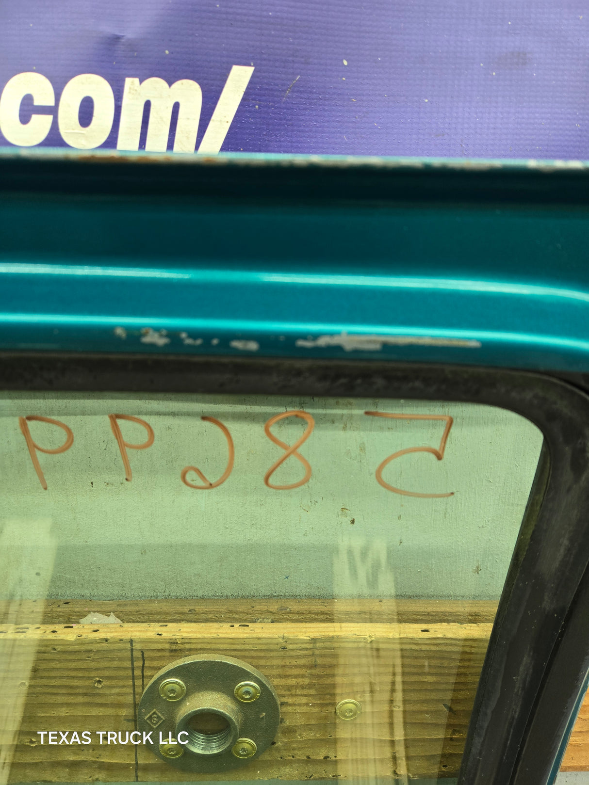 1994-2004 Chevrolet S10 /  GMC Sonoma RH Passenger Side Front Door