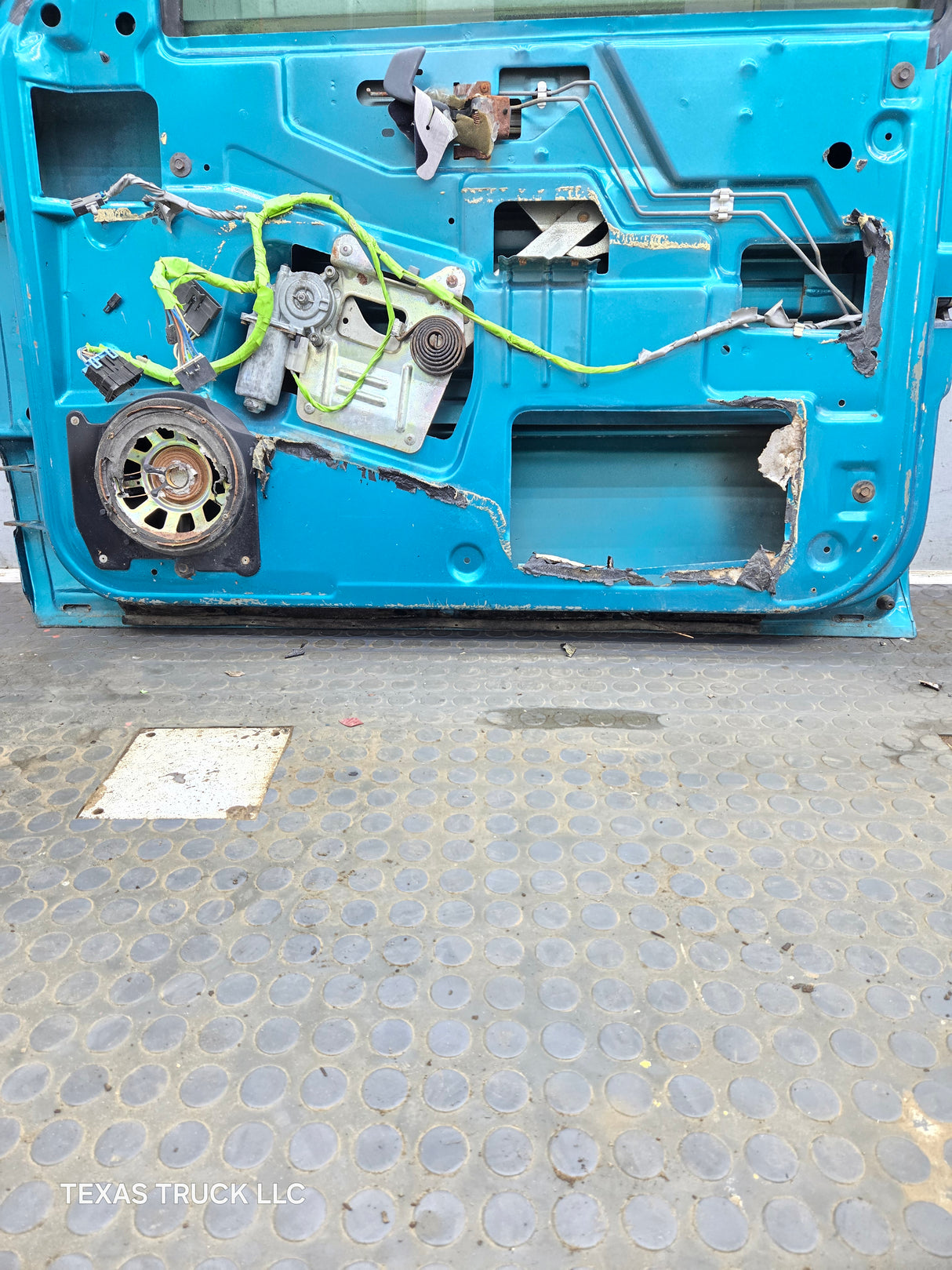 1994-2004 Chevrolet S10 /  GMC Sonoma RH Passenger Side Front Door