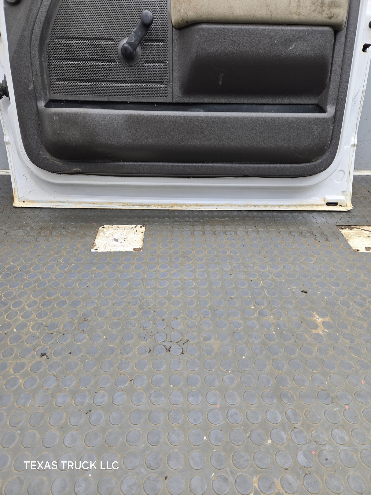 2009-2014 Ford F150 RH Passenger Side Front Door