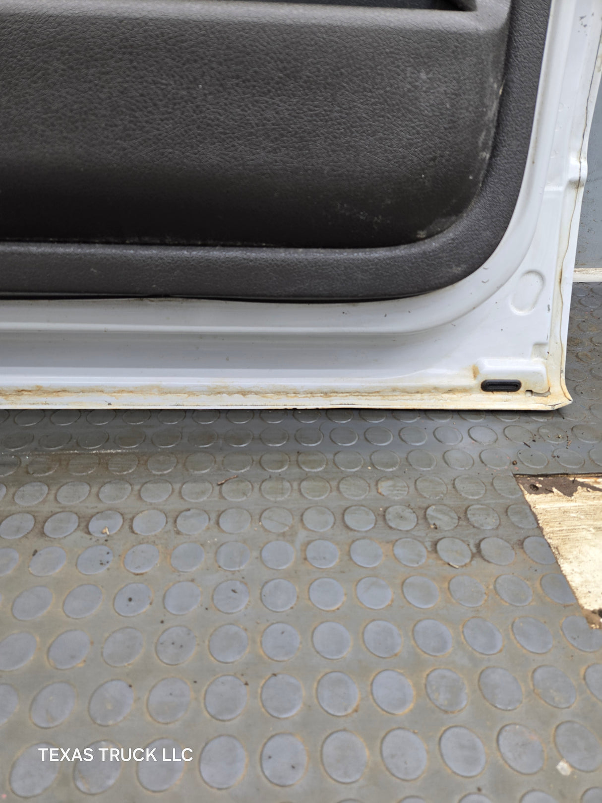 2009-2014 Ford F150 RH Passenger Side Front Door