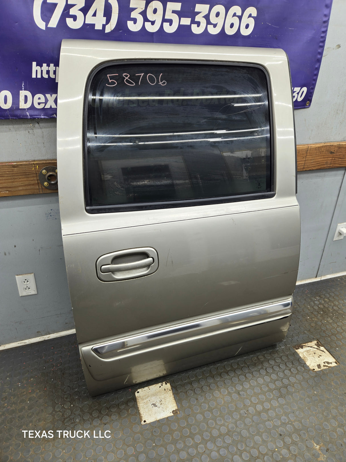 1999-2006 Chevrolet Silverado / GMC Sierra 1500 2500 3500 HD Rear Passenger side Crew Cab rear door