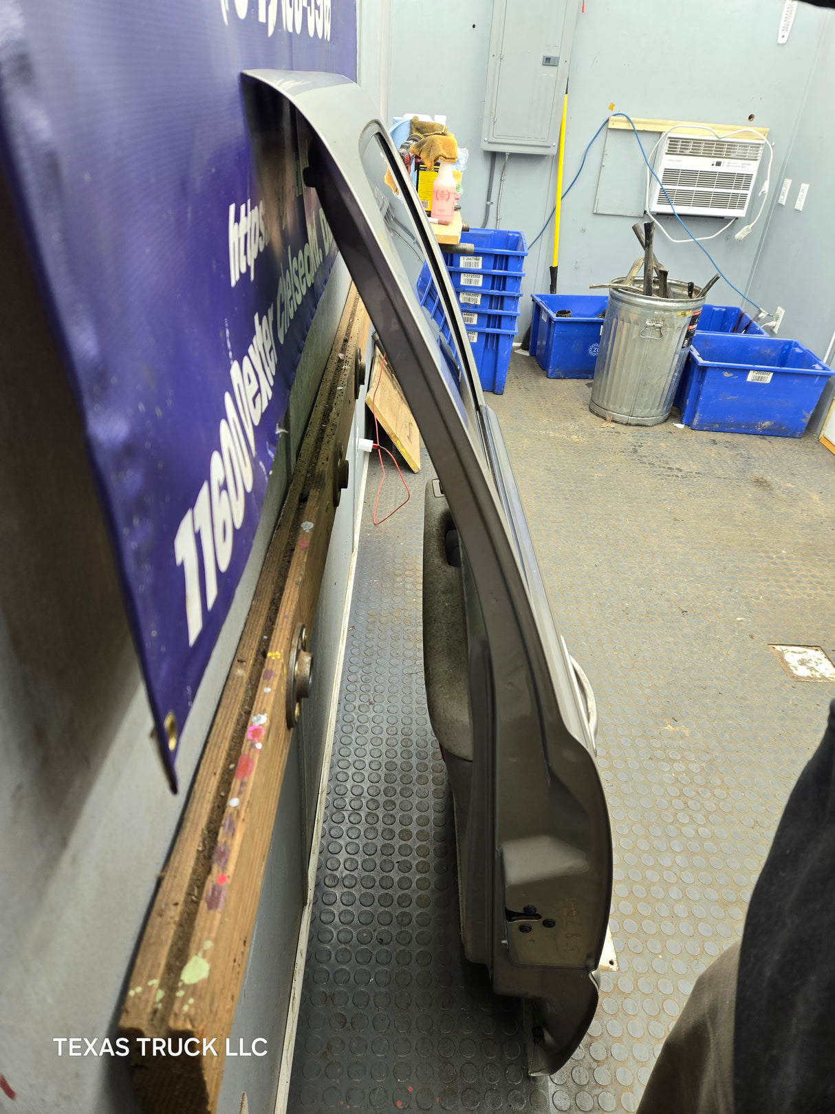 1999-2006 Chevrolet Silverado / GMC Sierra 1500 2500 3500 HD Rear Passenger side Crew Cab rear door