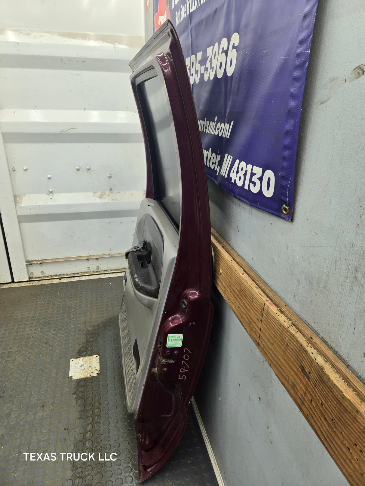 1999-2011 Ford Super Duty F250 F350 F450 F550 RH Crew Cab Passenger Side Rear Door